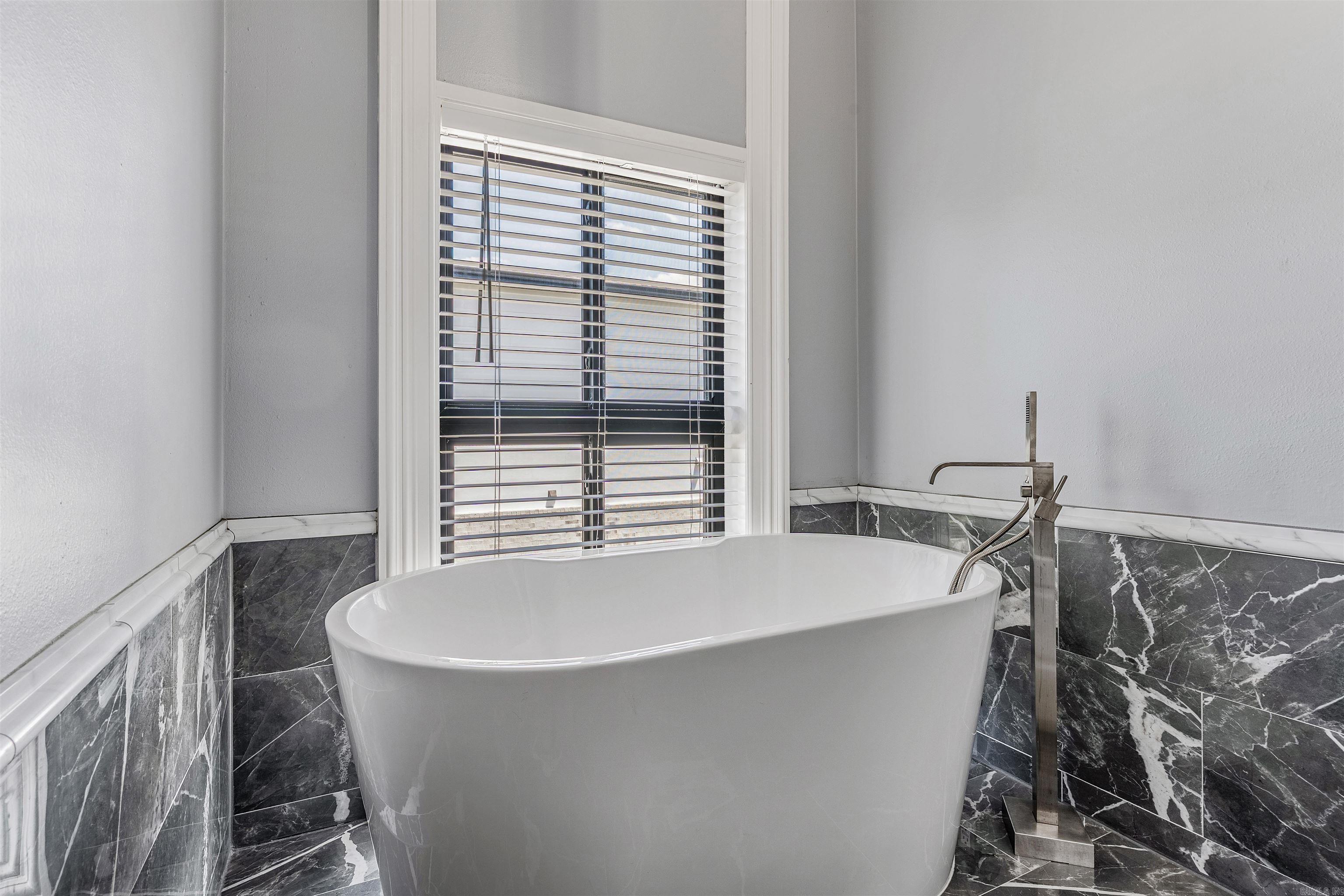 Weldon E Wrights - Residential