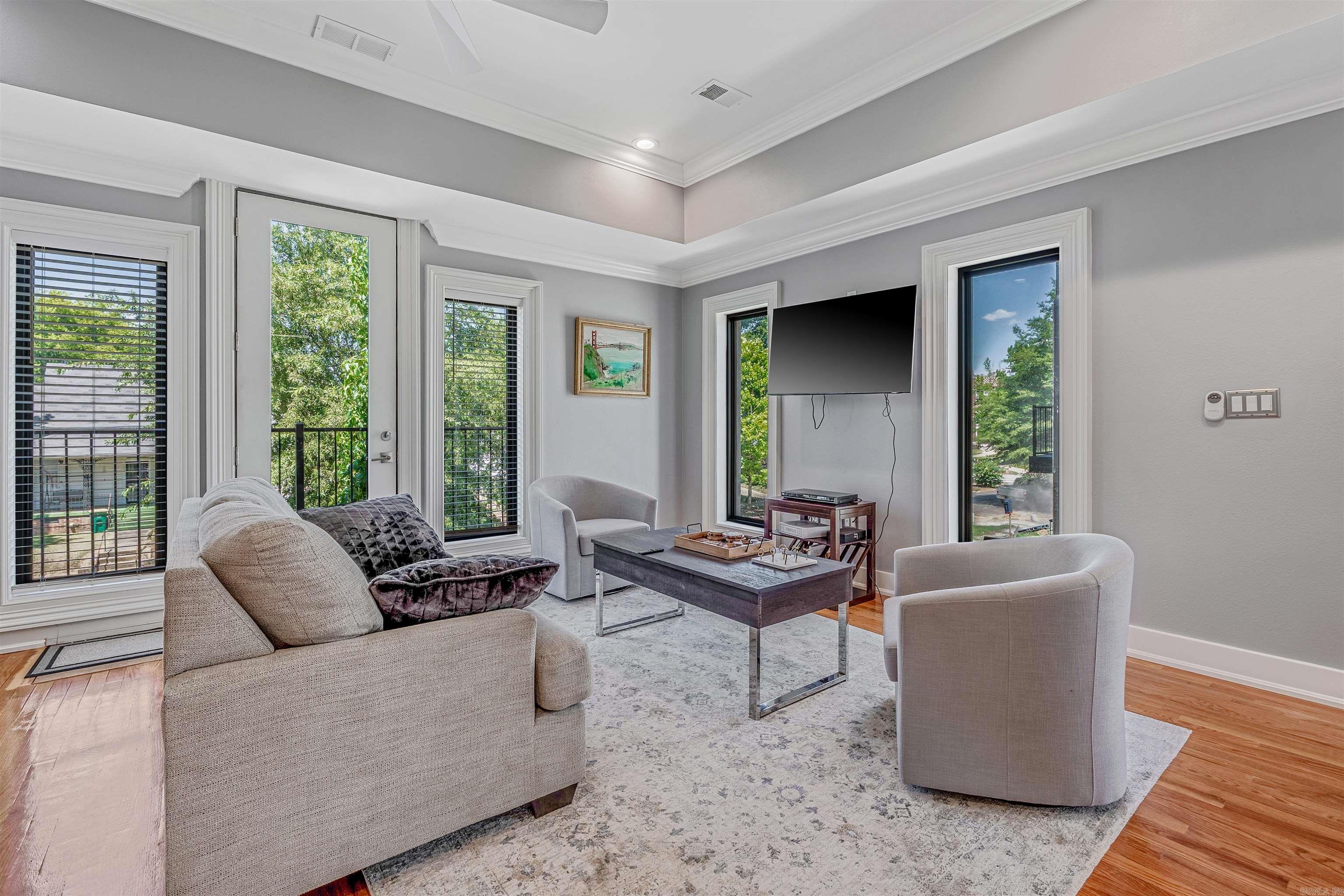 Weldon E Wrights - Residential