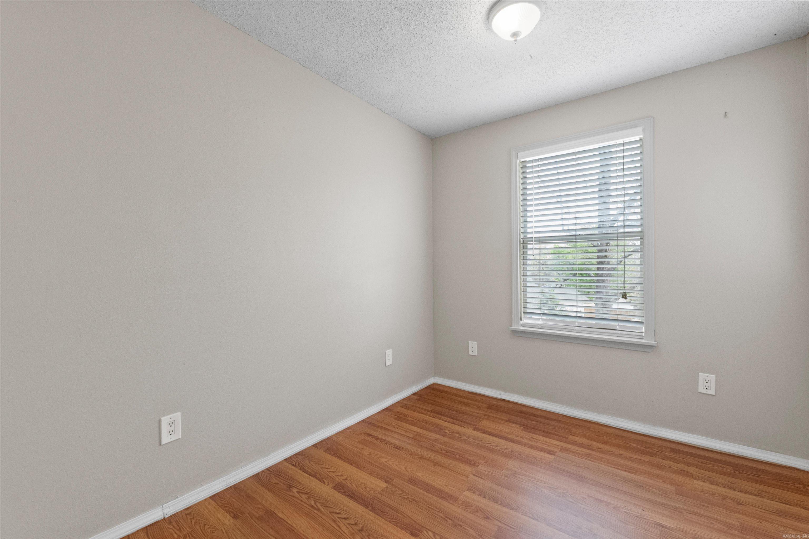 ROLLING OAKS - Residential