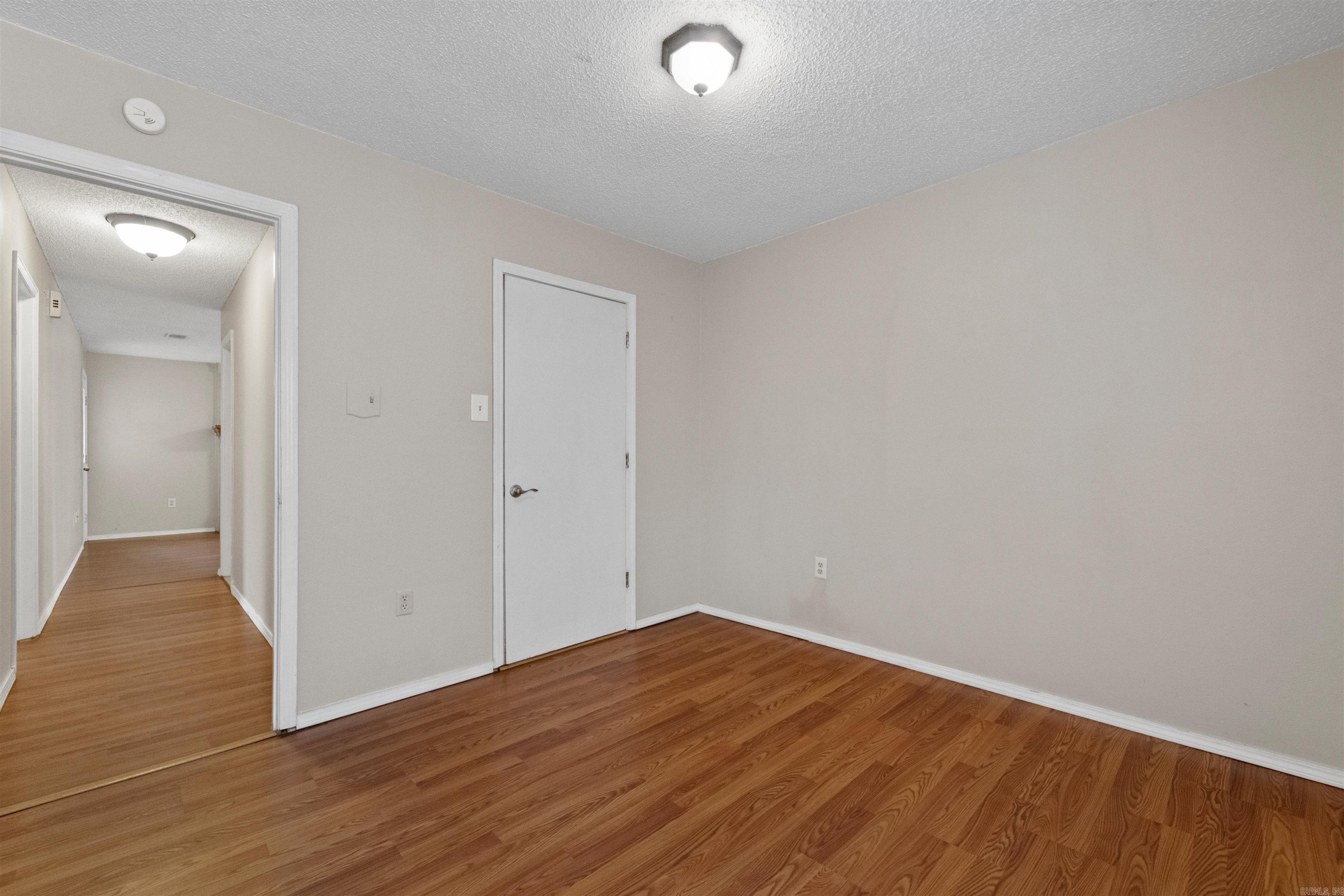 ROLLING OAKS - Residential