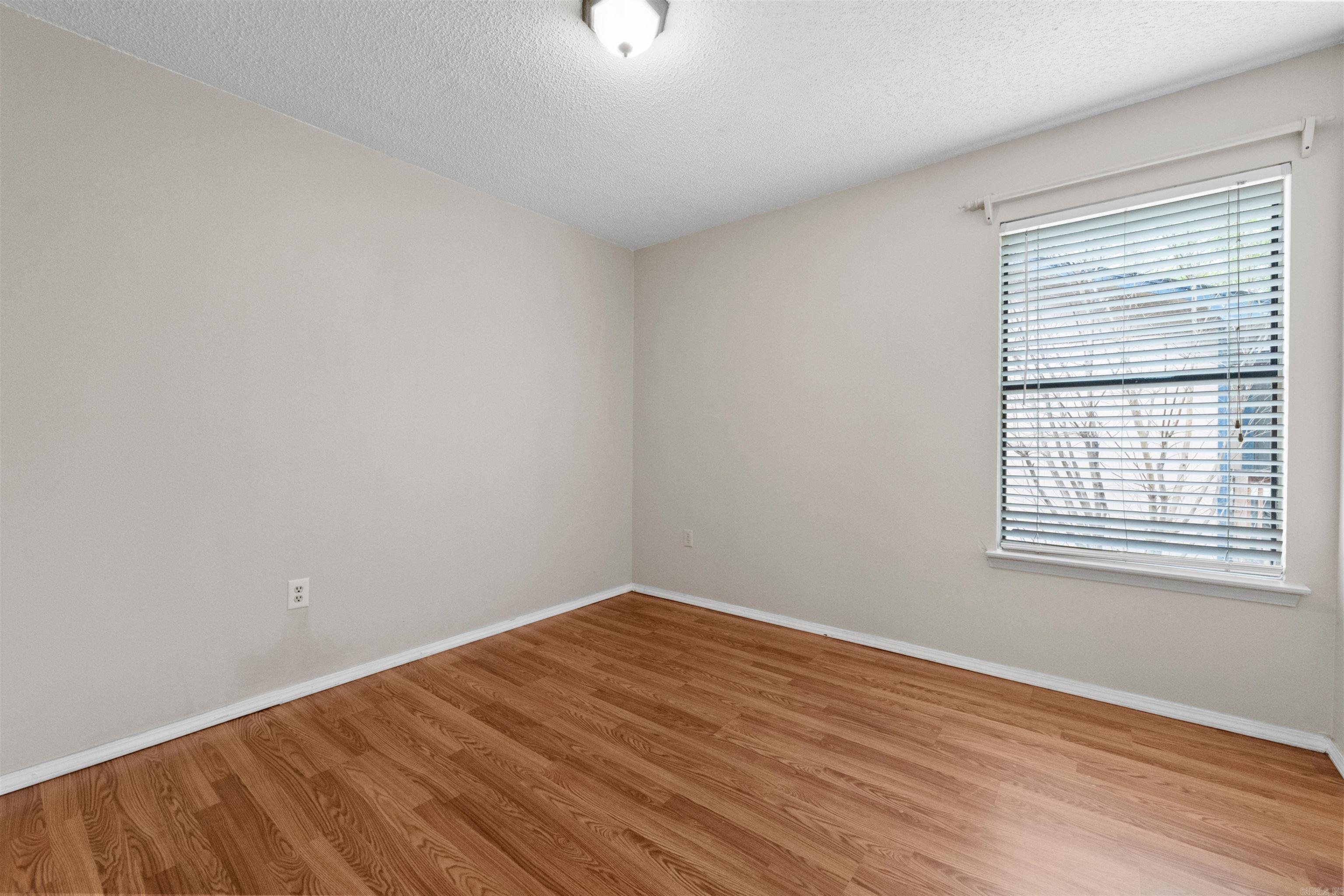 ROLLING OAKS - Residential