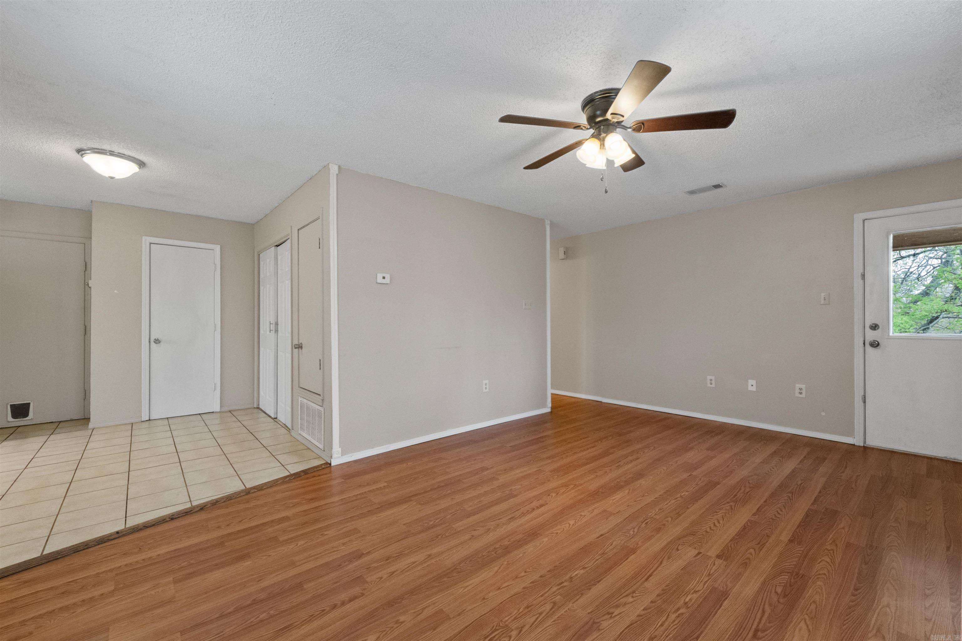 ROLLING OAKS - Residential