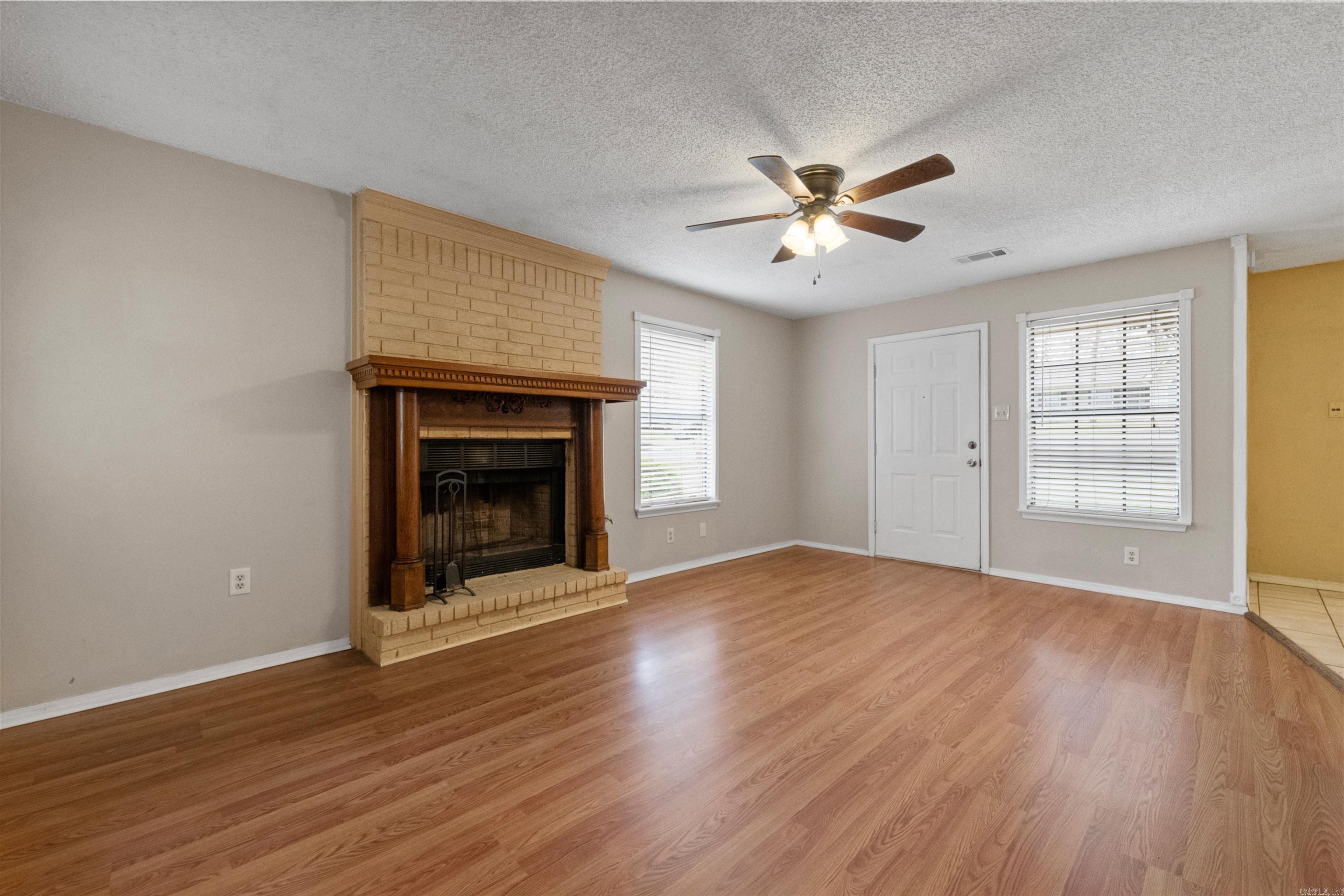 ROLLING OAKS - Residential