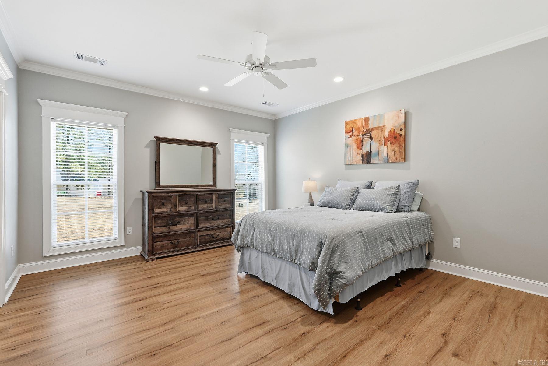 EDGEWOOD PARK - Residential