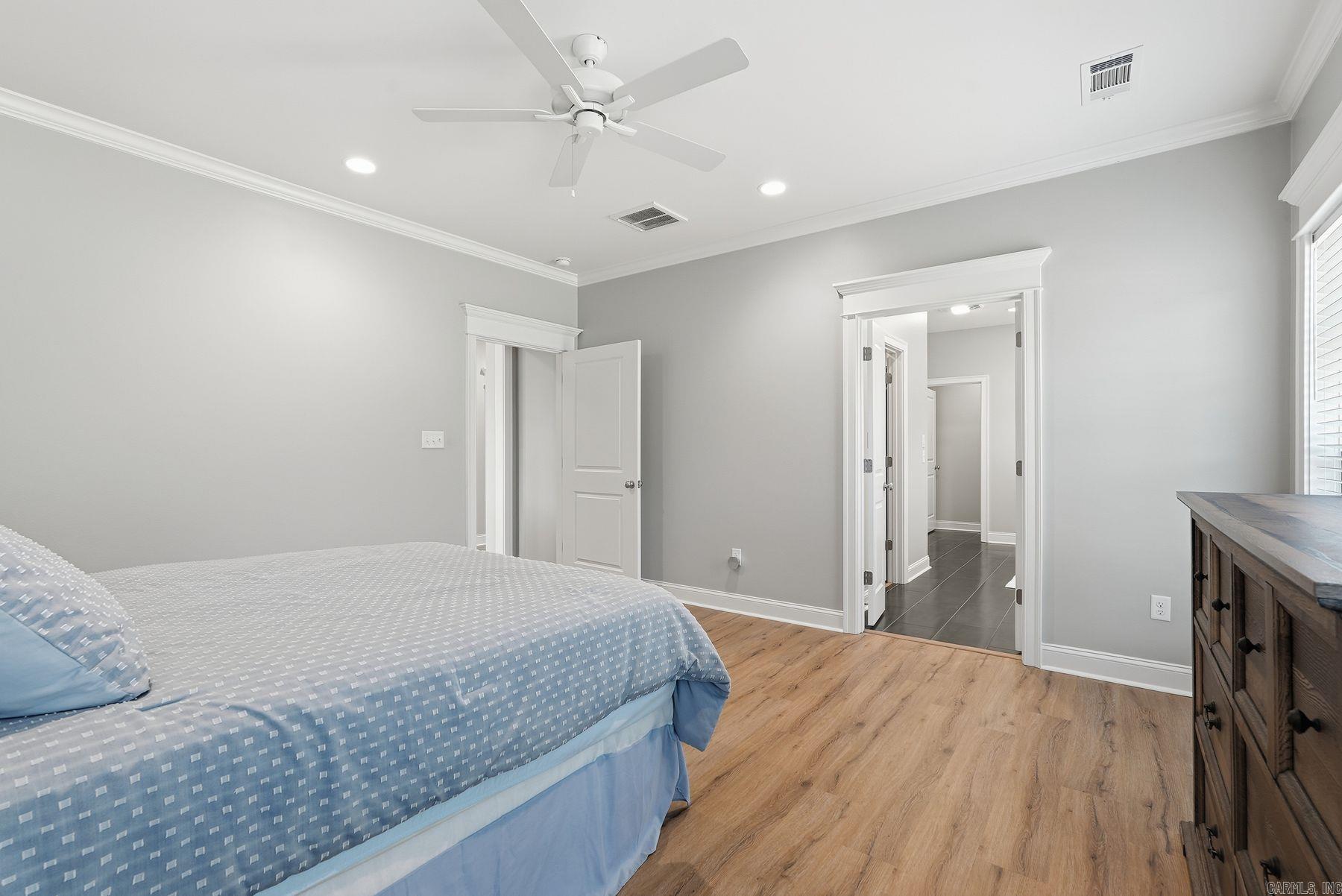 EDGEWOOD PARK - Residential