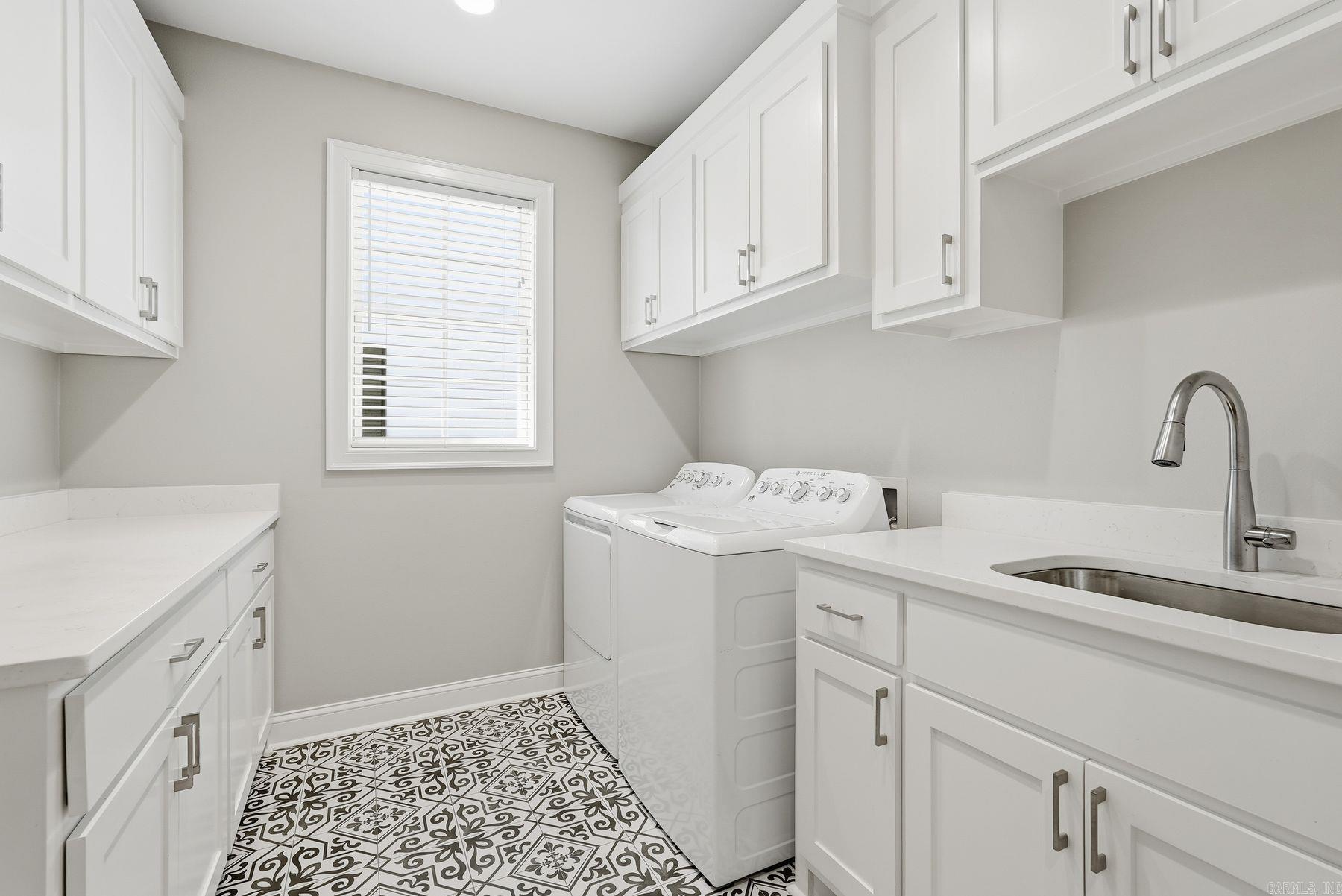 EDGEWOOD PARK - Residential