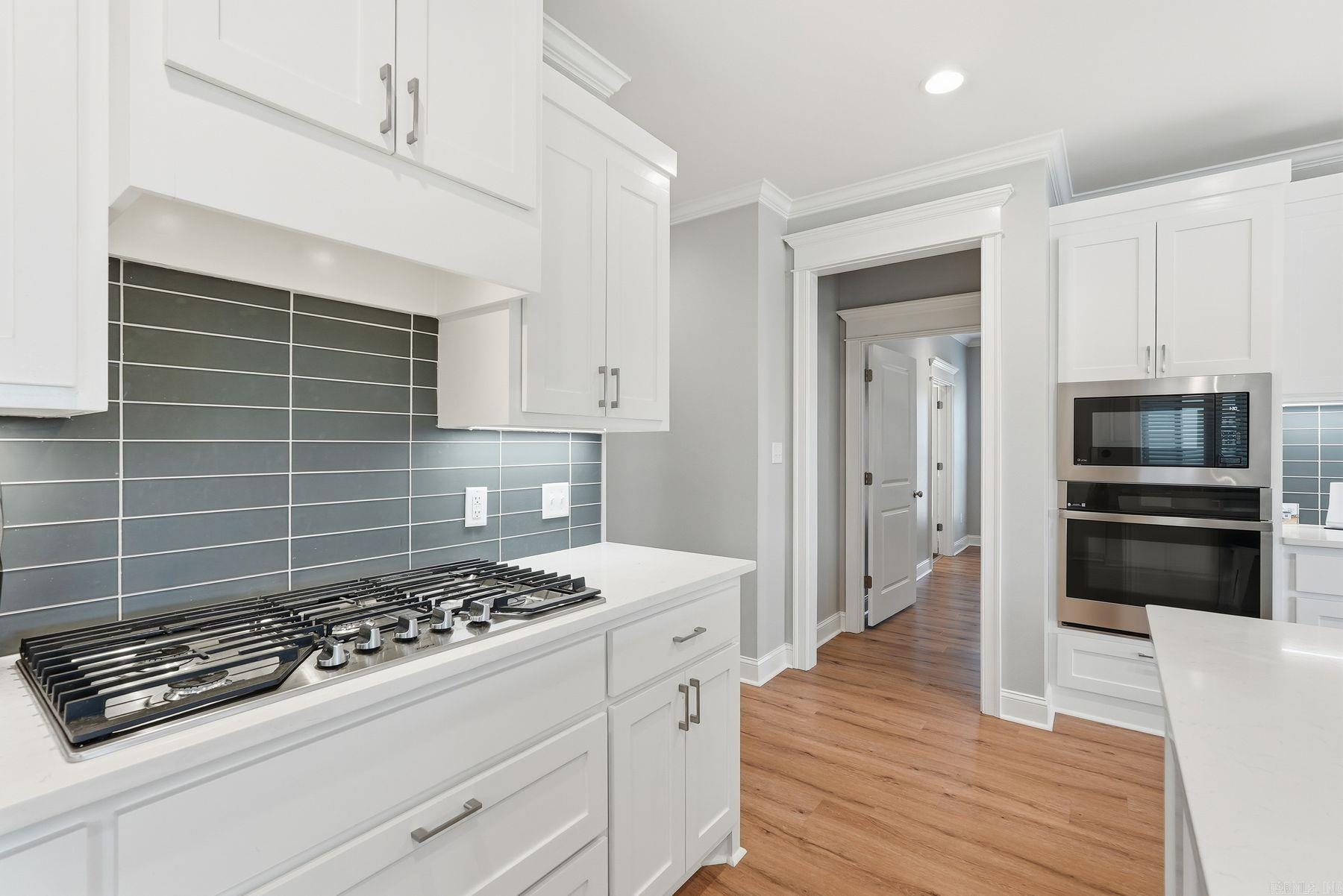 EDGEWOOD PARK - Residential