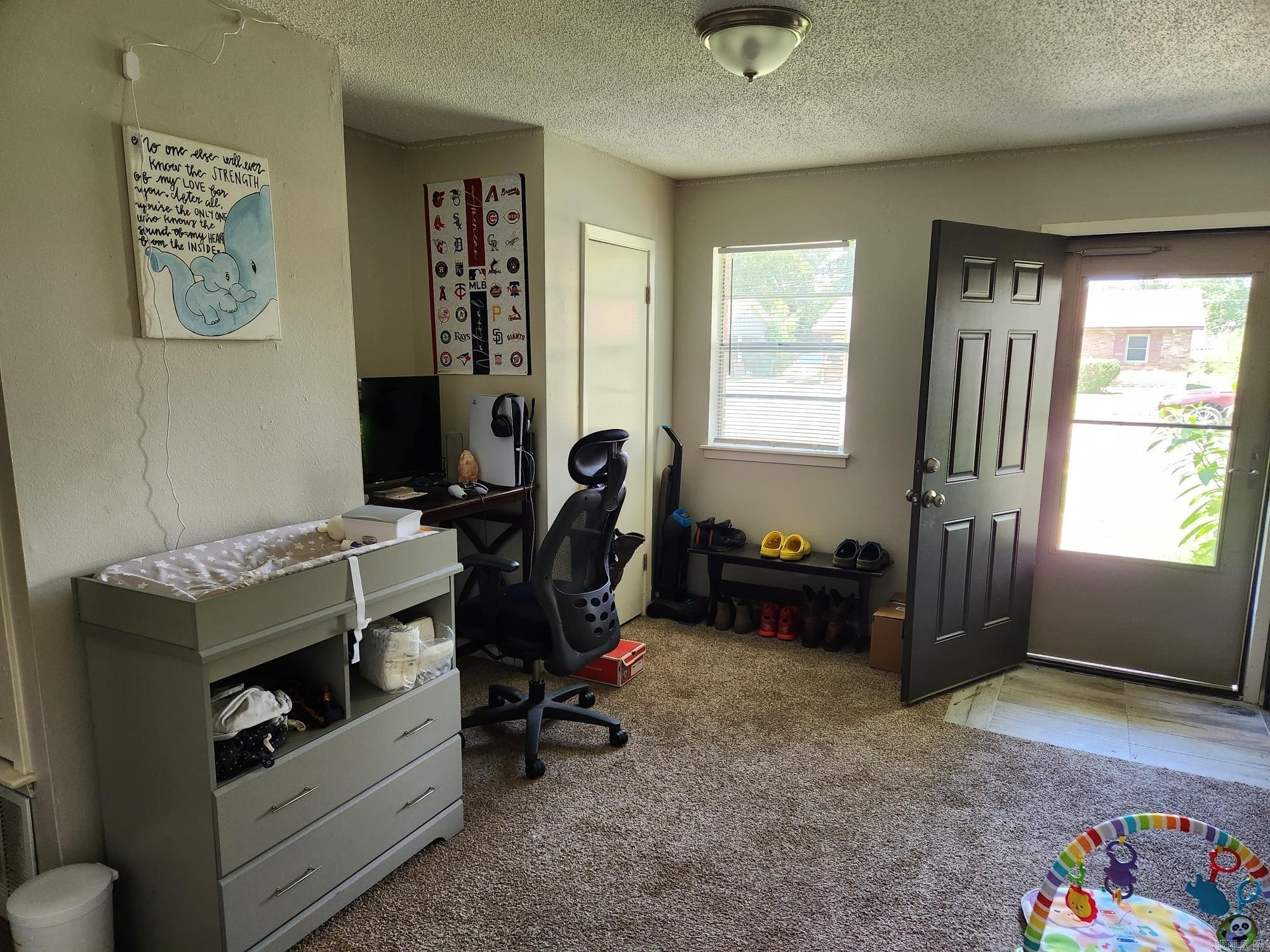 Tomahawk - Residential