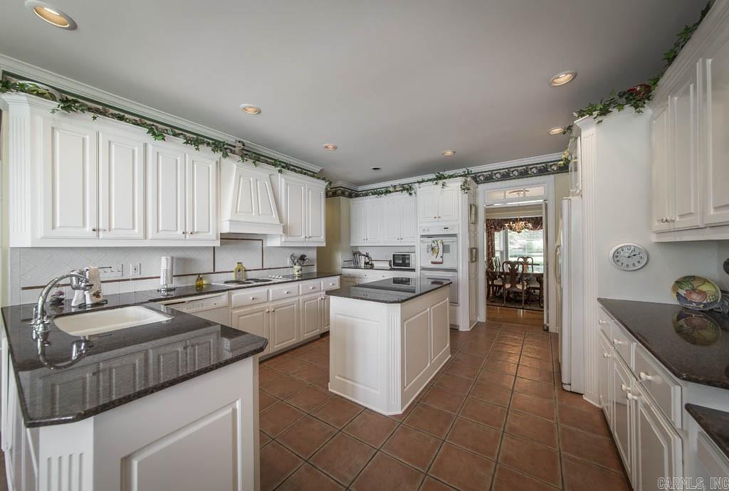 PALISADES HEIGHTS - Residential