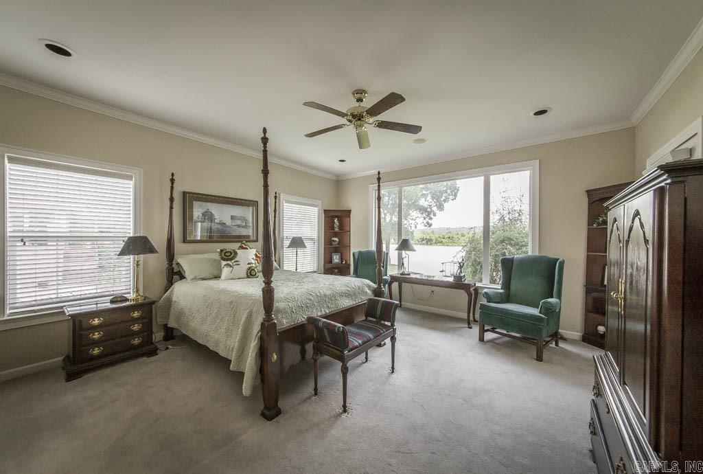 PALISADES HEIGHTS - Residential