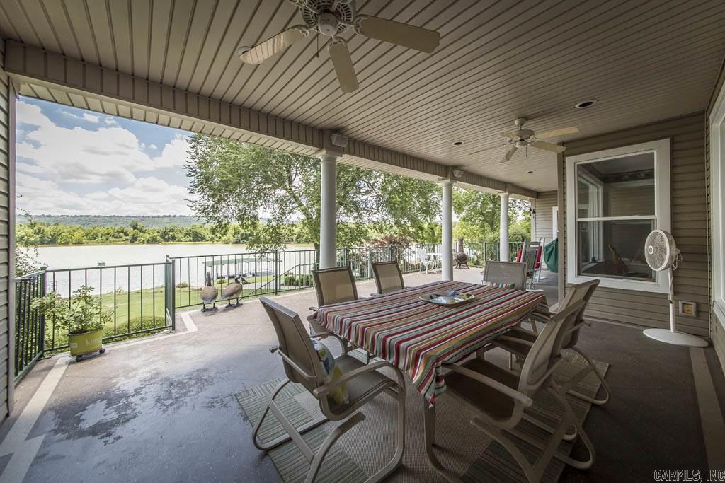 PALISADES HEIGHTS - Residential