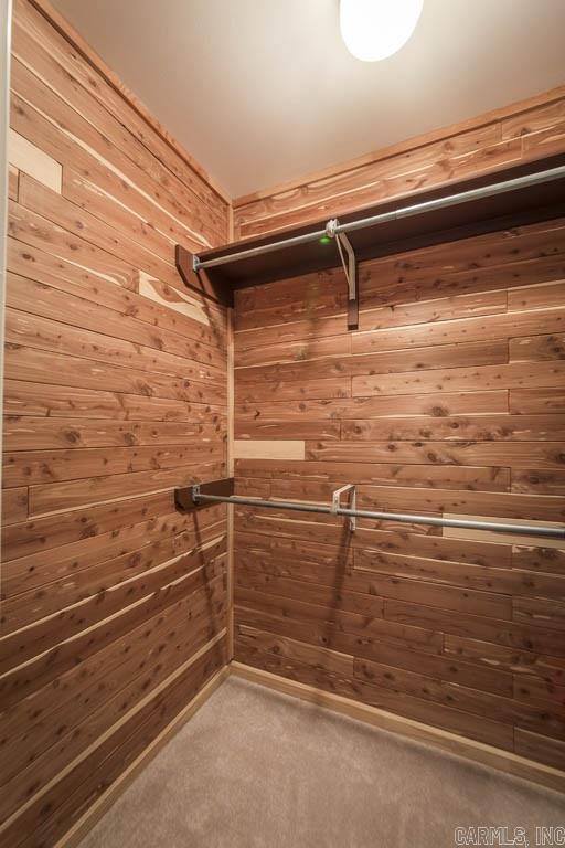 PALISADES HEIGHTS - Residential