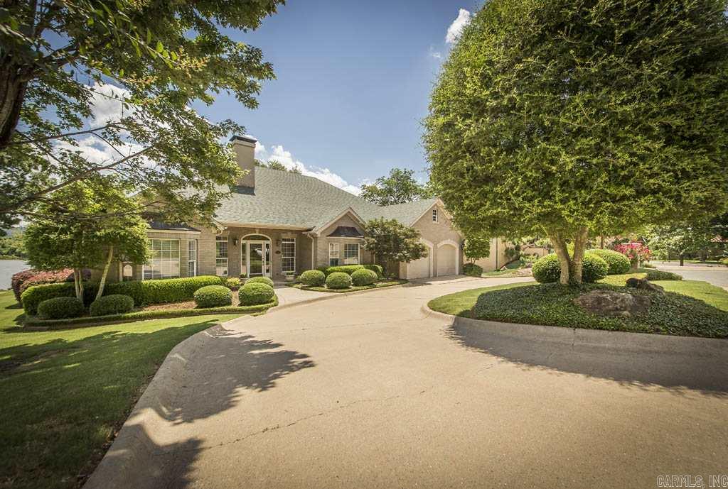 PALISADES HEIGHTS - Residential