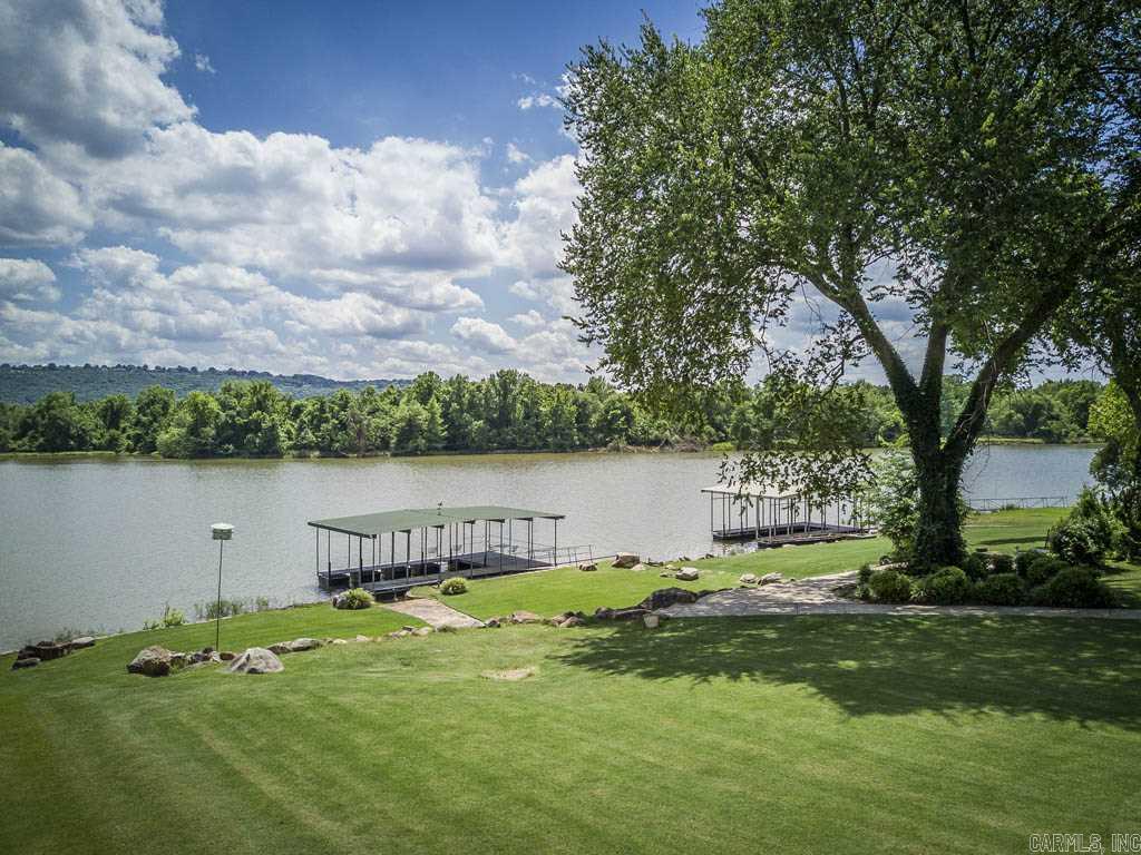 PALISADES HEIGHTS - Residential