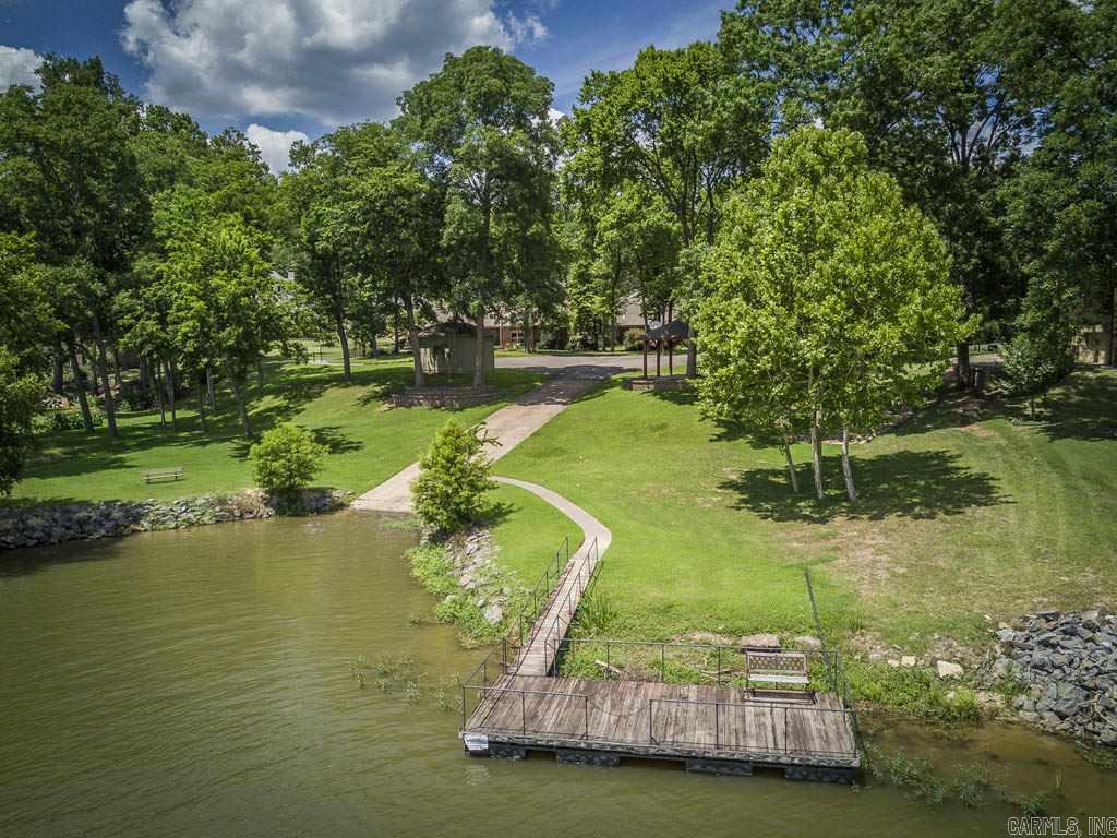 PALISADES HEIGHTS - Residential