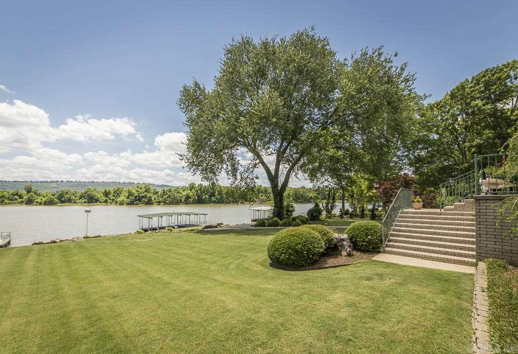 PALISADES HEIGHTS - Residential