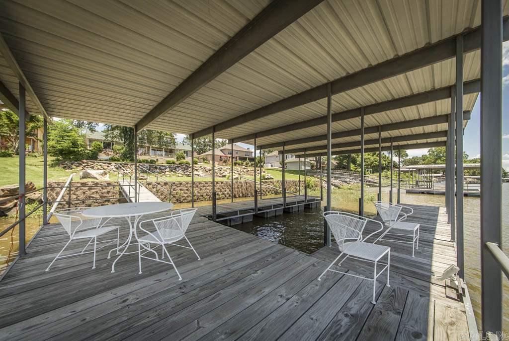 PALISADES HEIGHTS - Residential