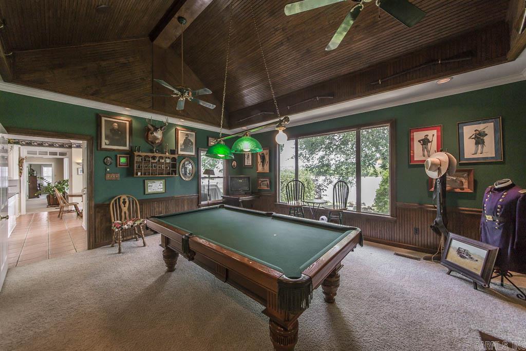 PALISADES HEIGHTS - Residential