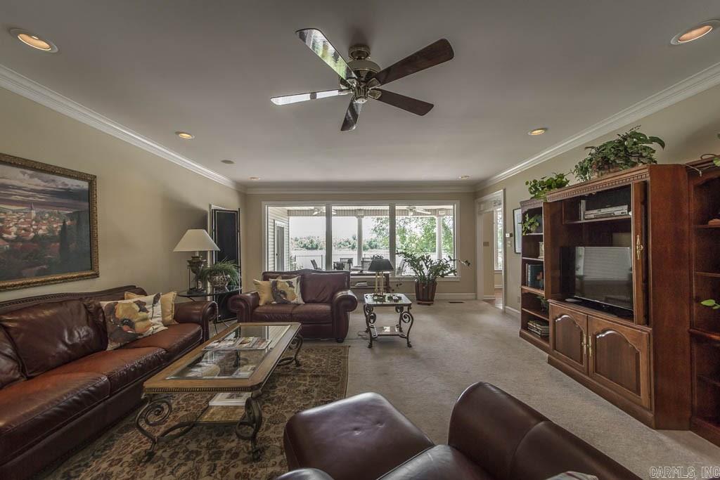 PALISADES HEIGHTS - Residential