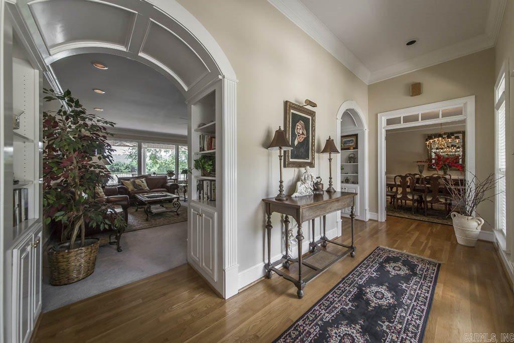 PALISADES HEIGHTS - Residential