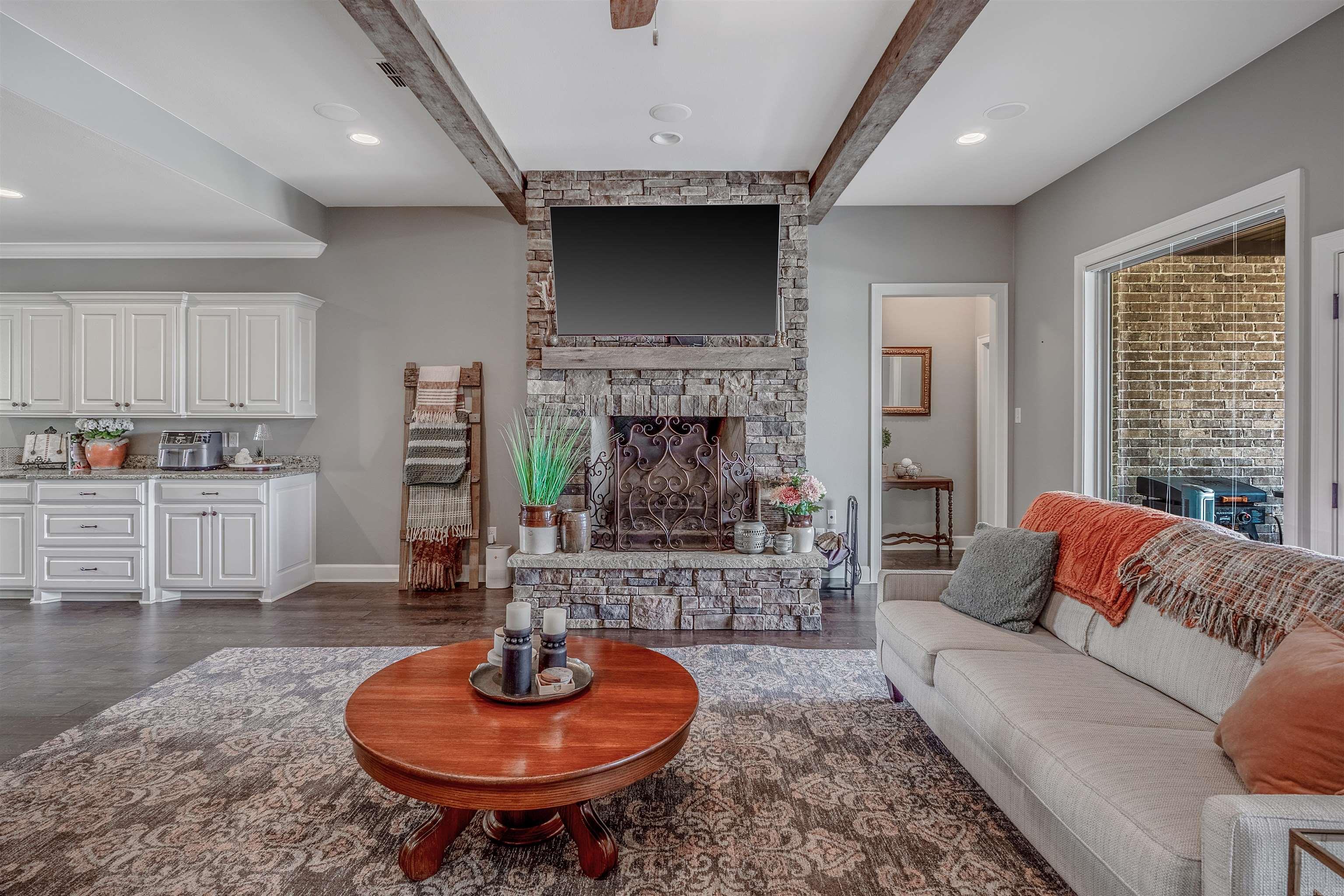 MAUMELLE VALLEY ESTATES - Residential