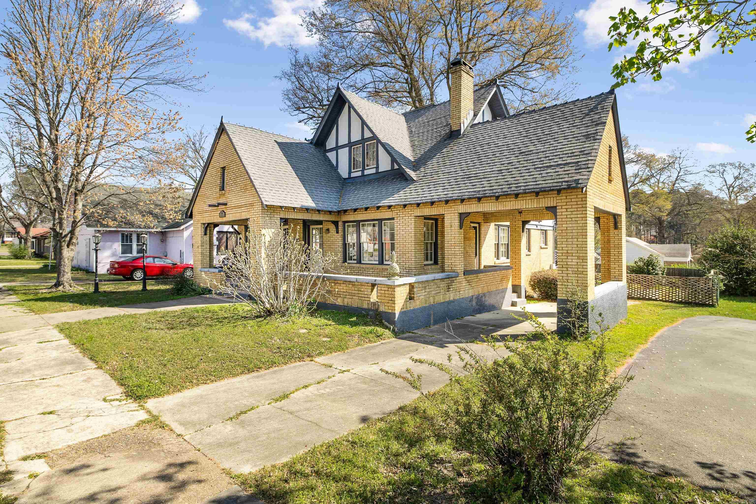 ORIGINAL TOWN-BENTON - Residential