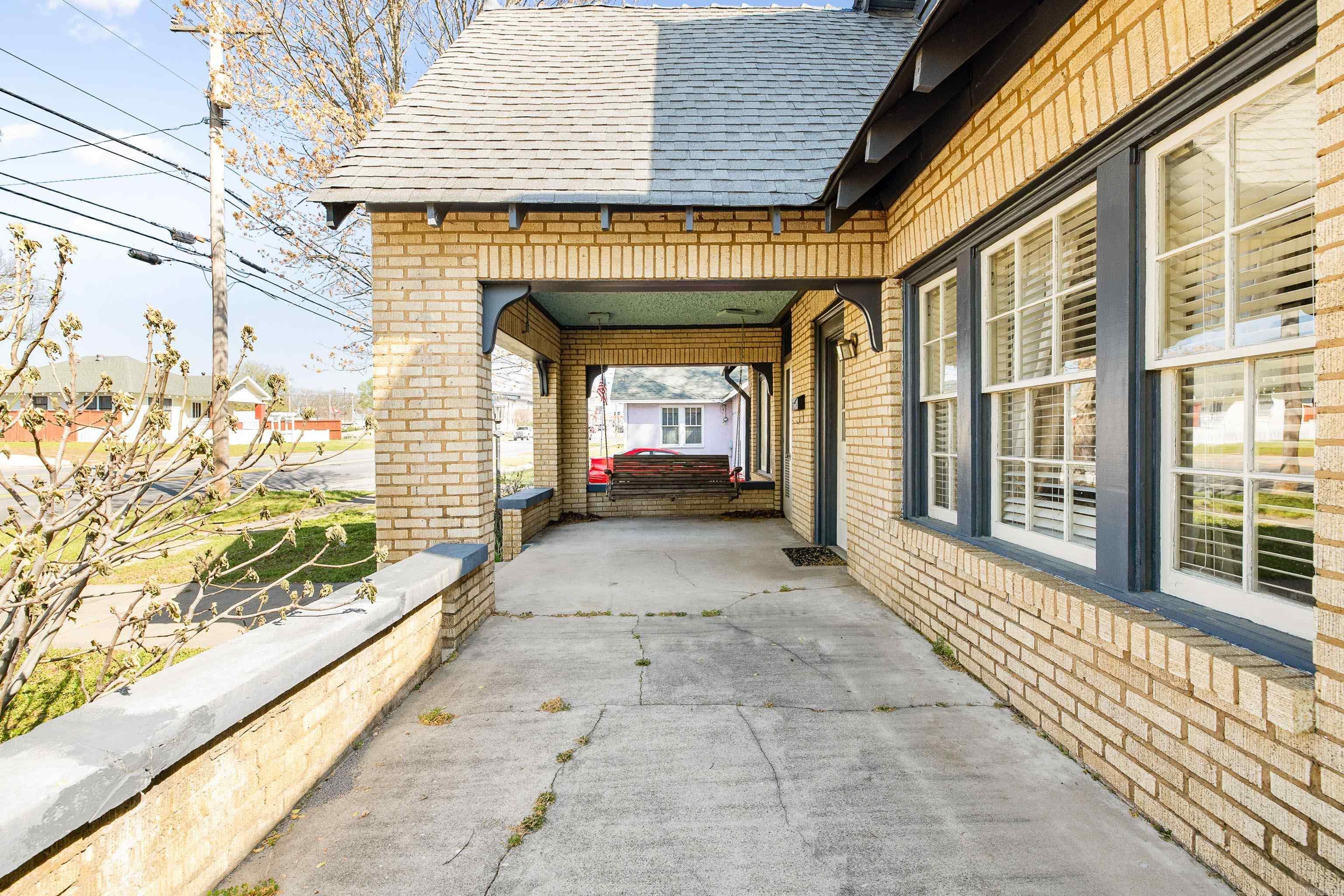 ORIGINAL TOWN-BENTON - Residential