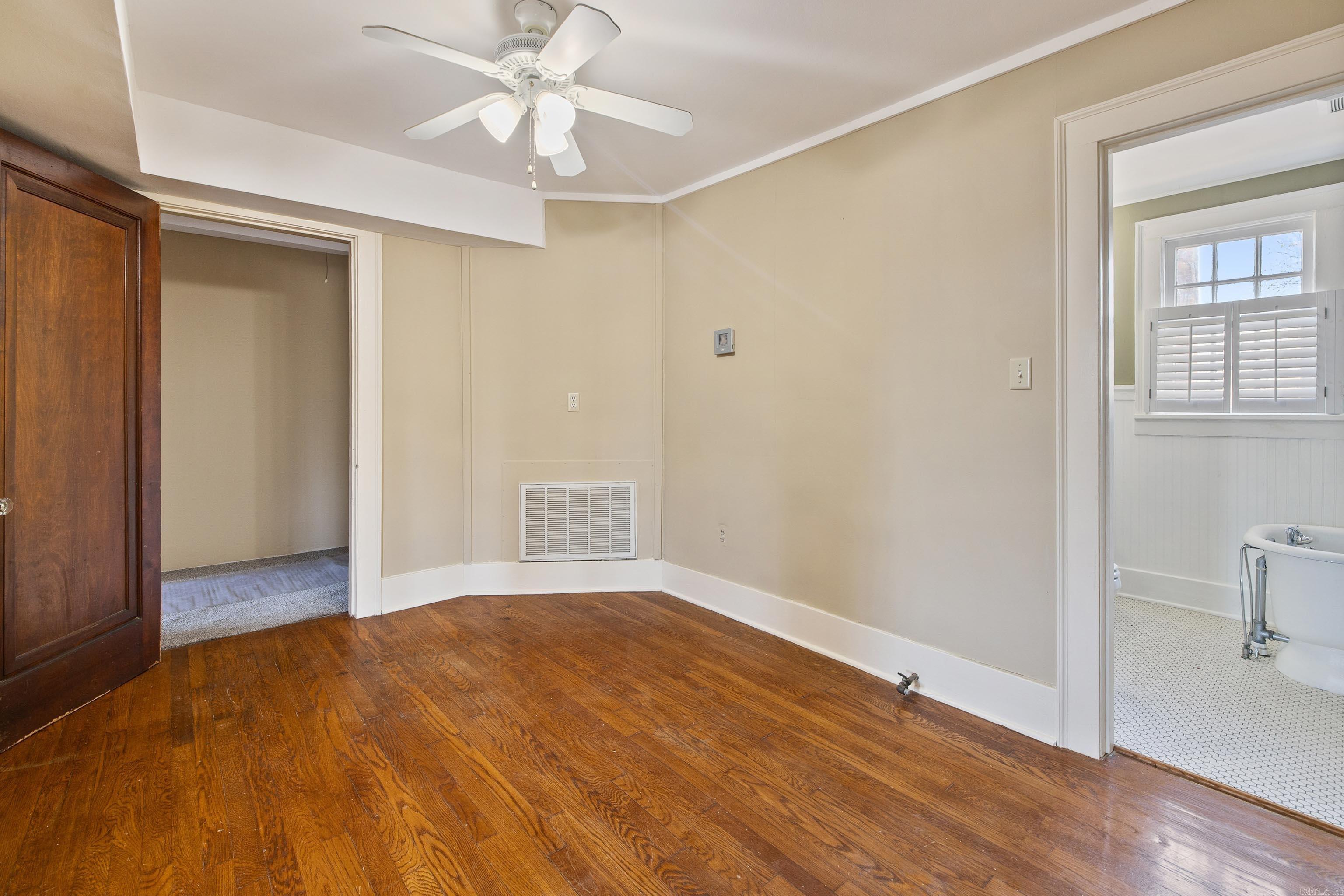 ORIGINAL TOWN-BENTON - Residential