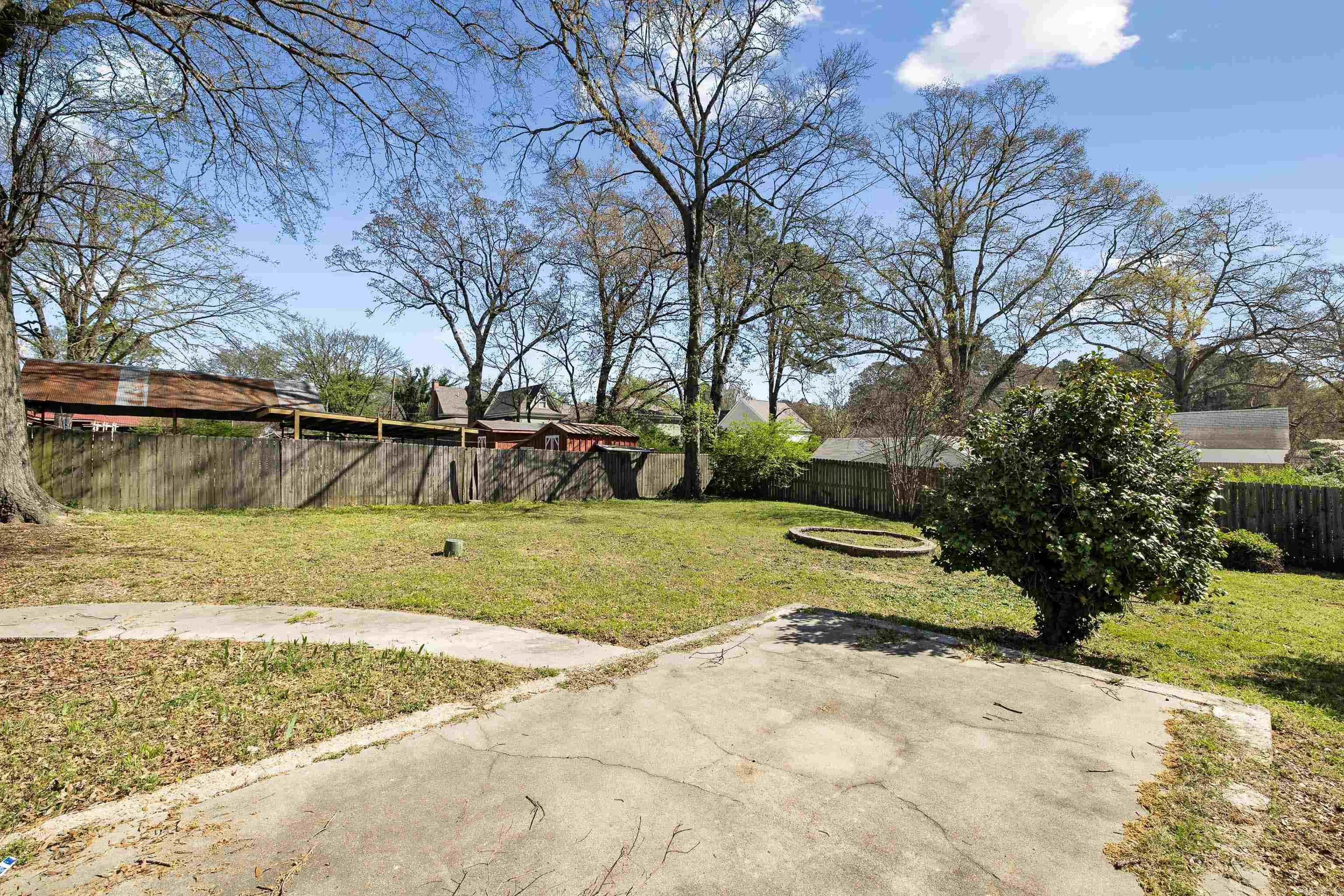 ORIGINAL TOWN-BENTON - Residential