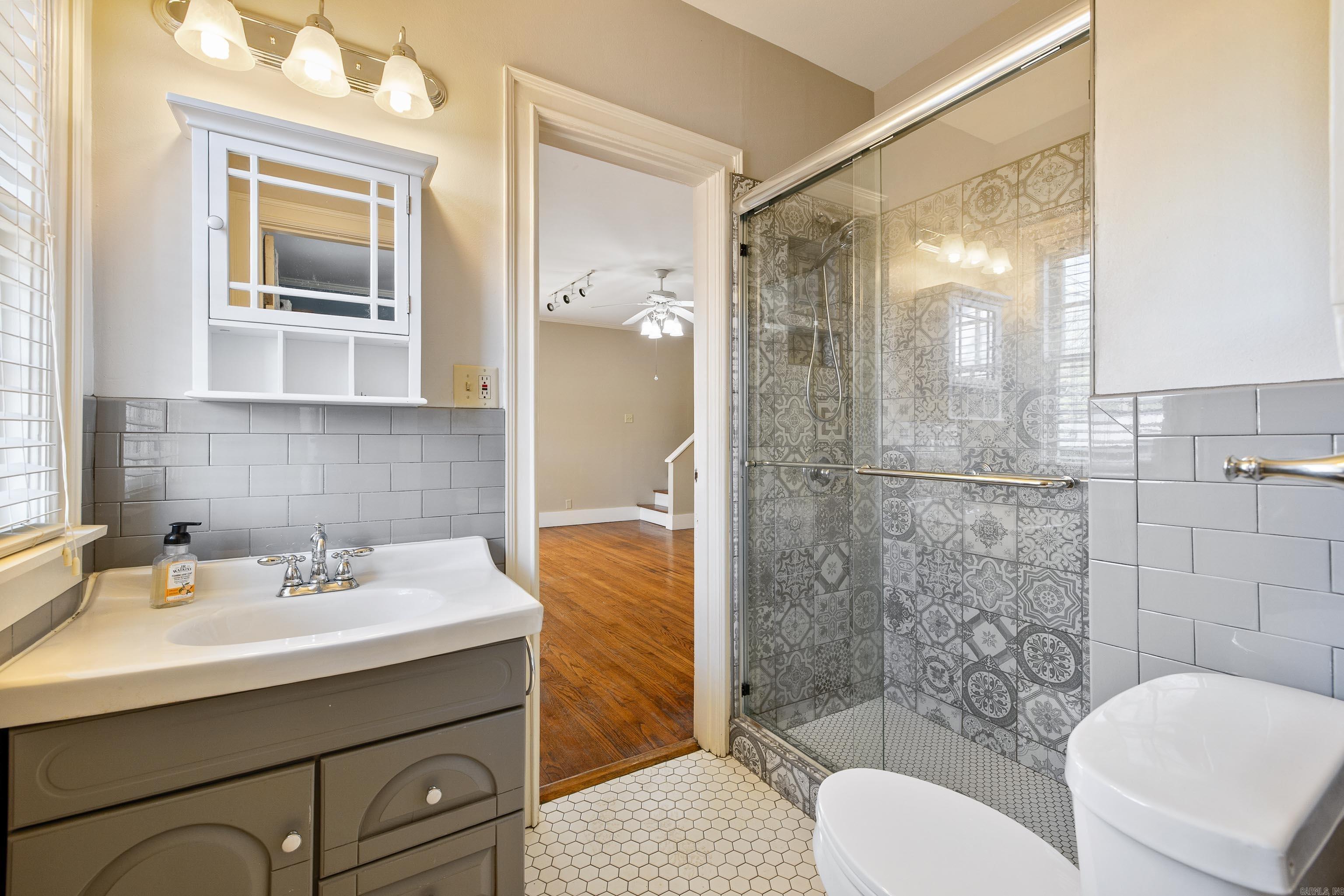 ORIGINAL TOWN-BENTON - Residential