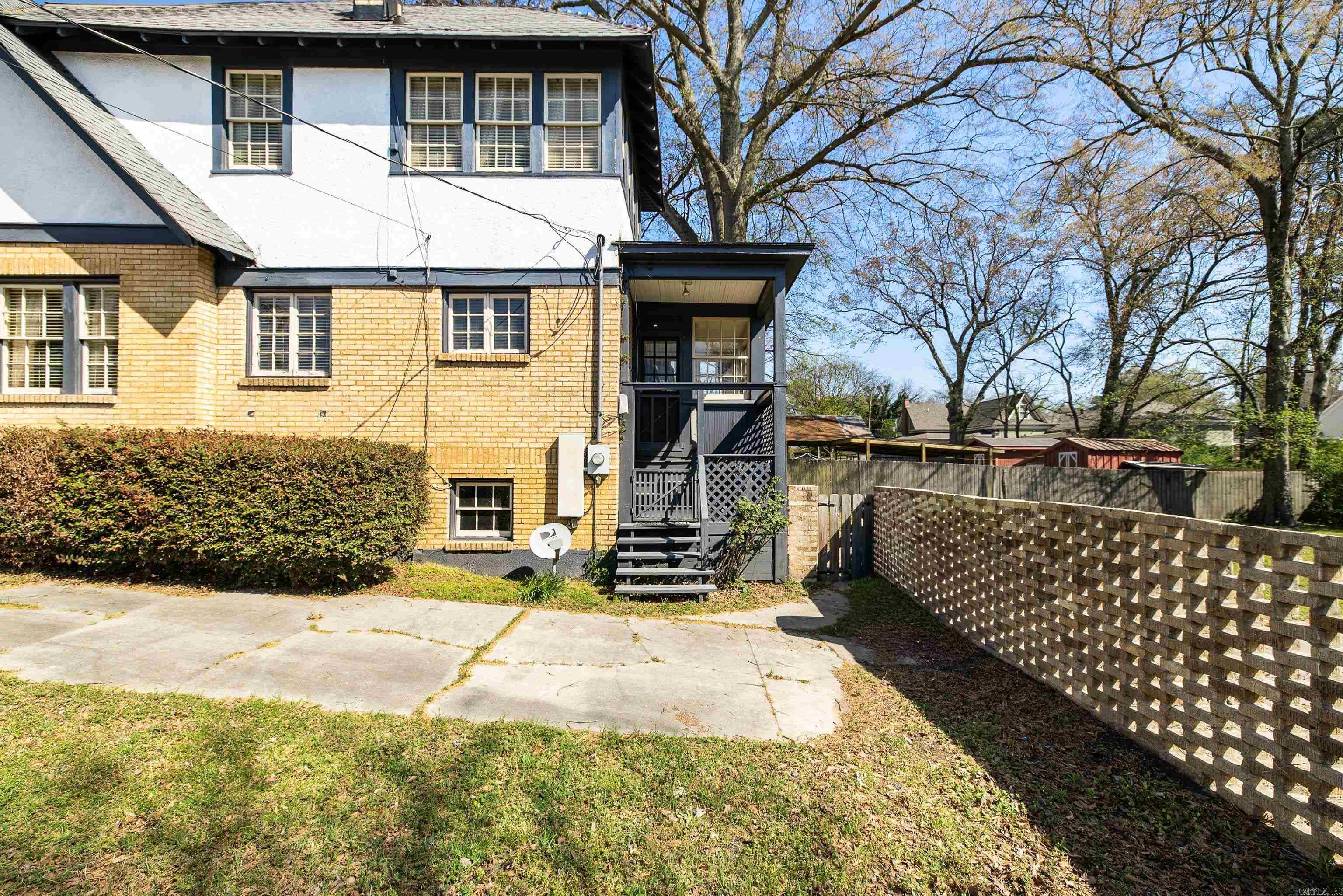 ORIGINAL TOWN-BENTON - Residential