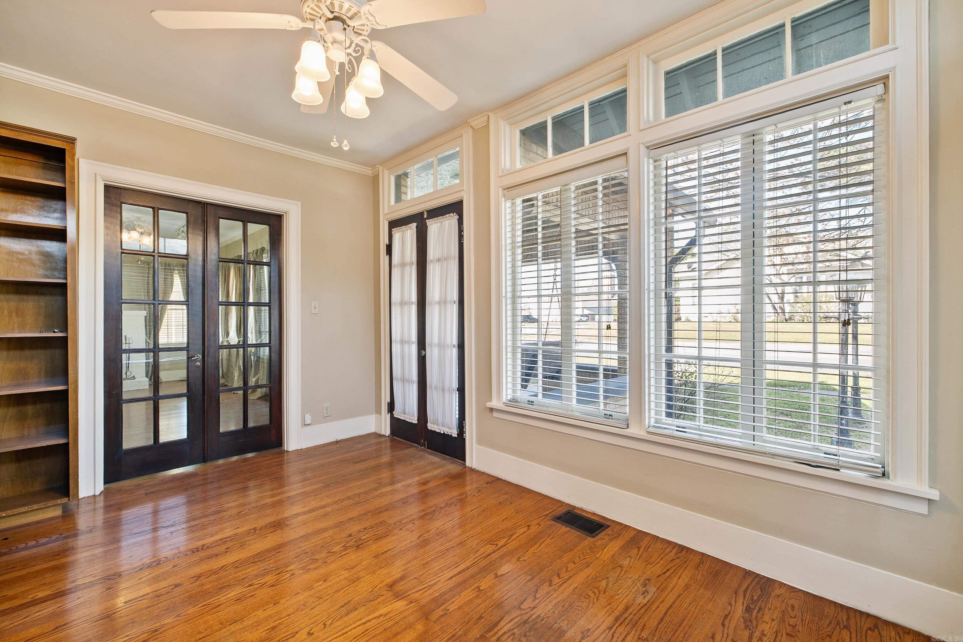 ORIGINAL TOWN-BENTON - Residential