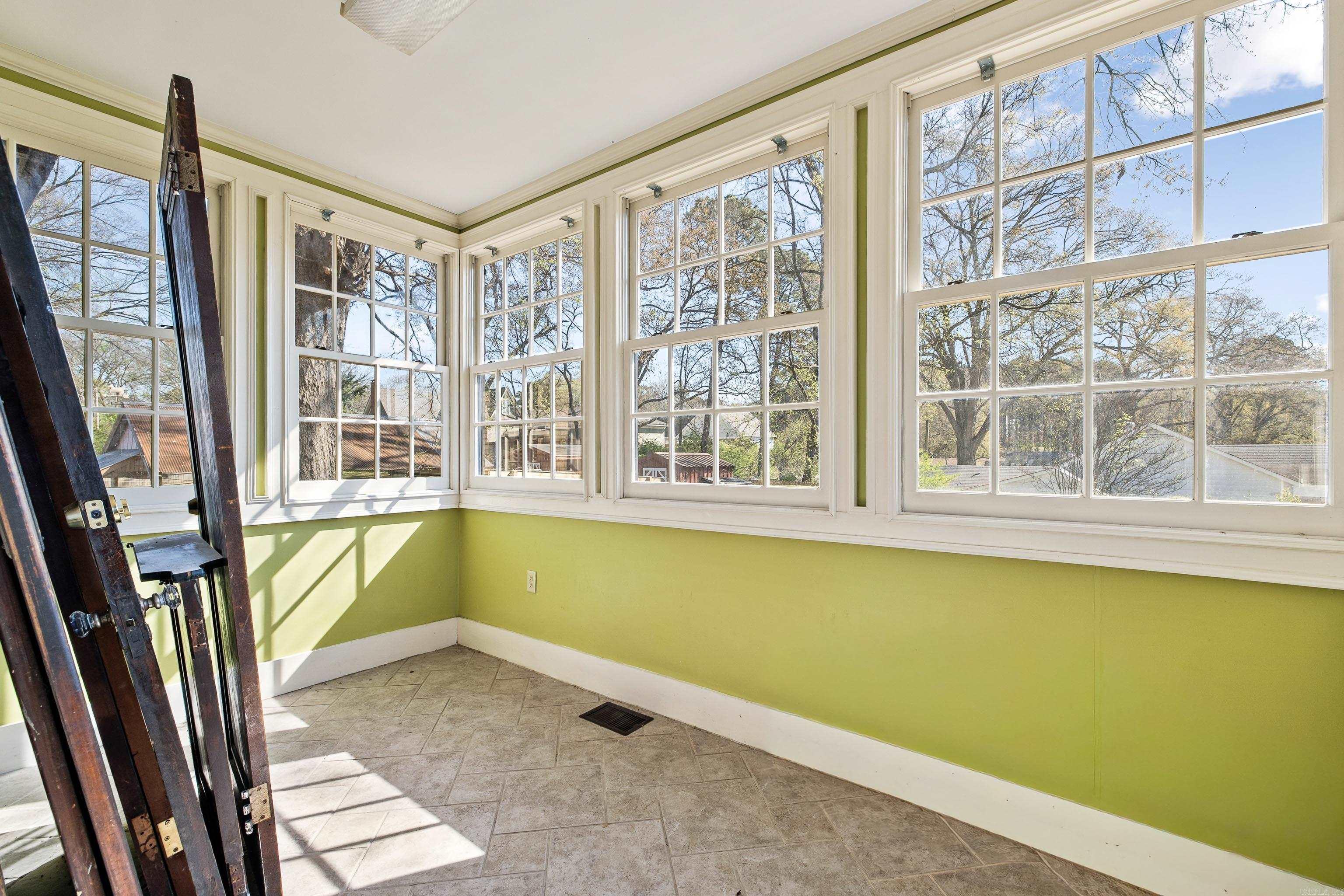 ORIGINAL TOWN-BENTON - Residential