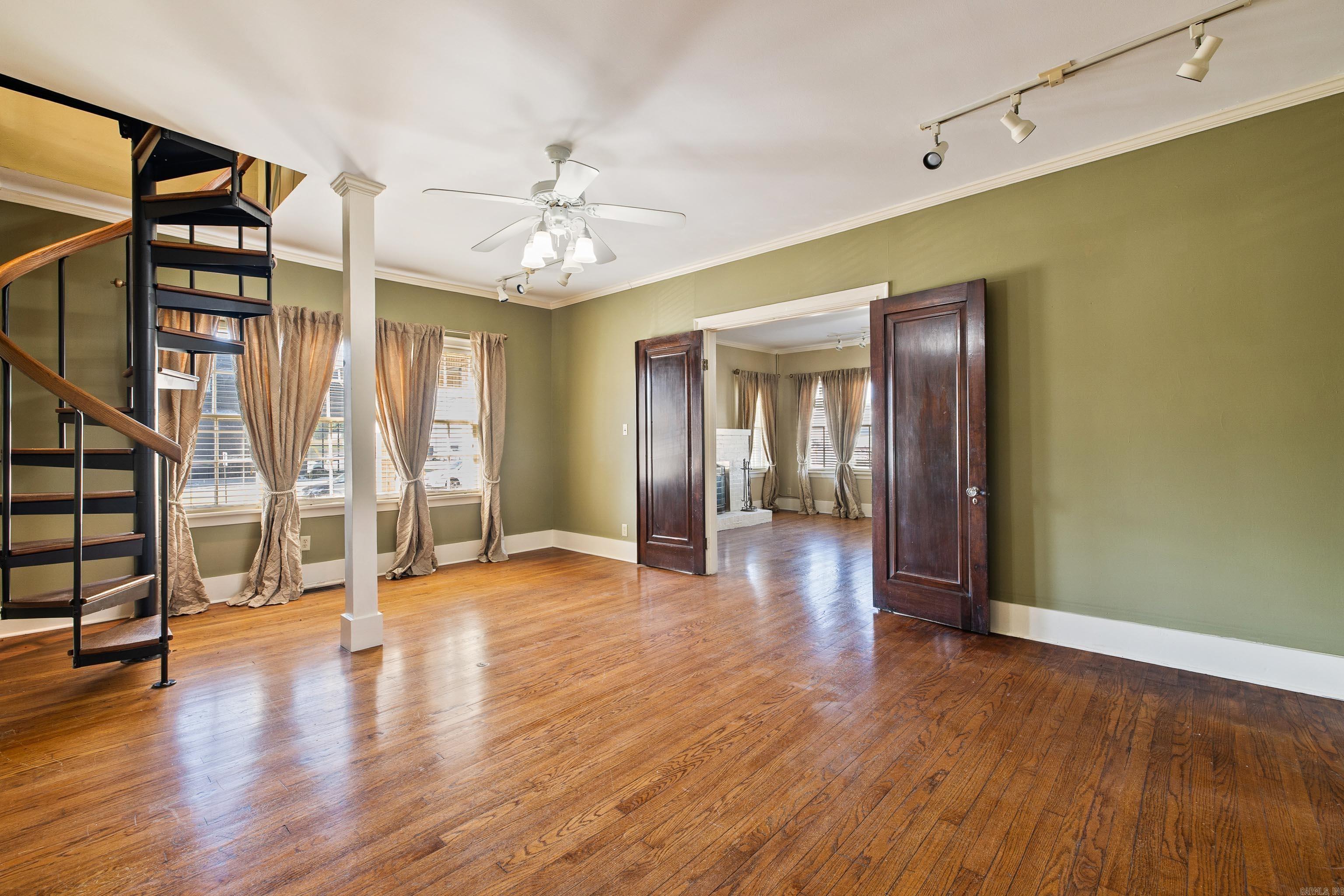 ORIGINAL TOWN-BENTON - Residential