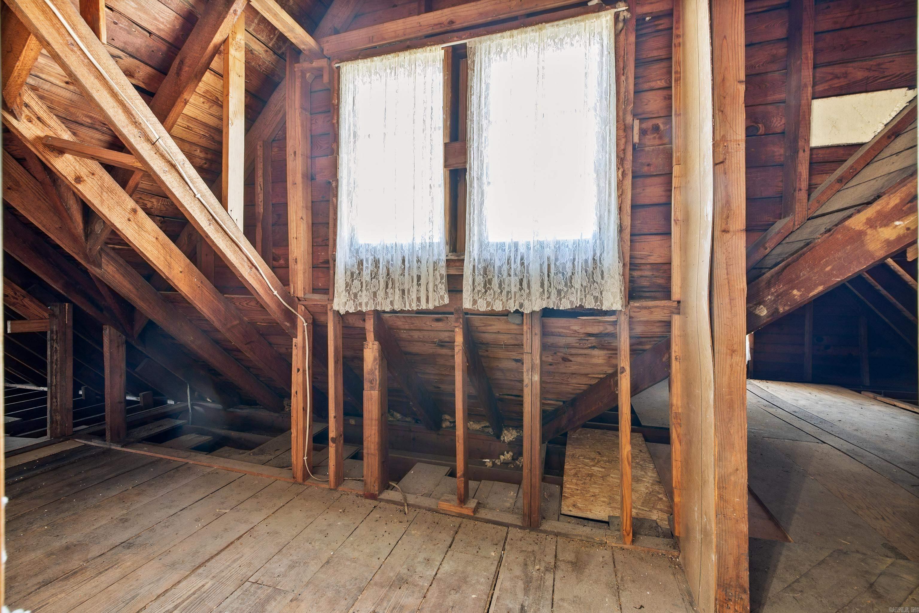 ORIGINAL TOWN-BENTON - Residential