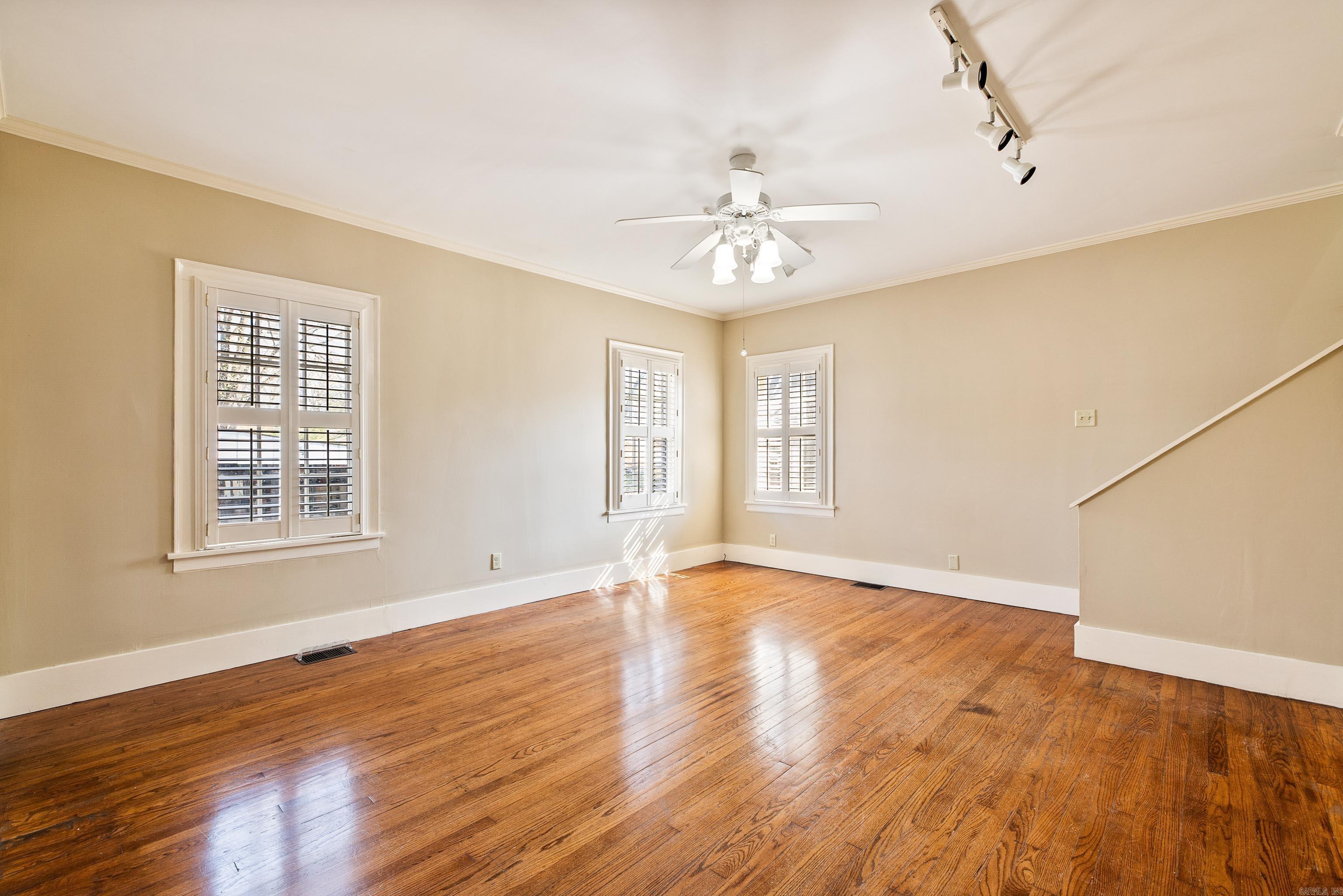 ORIGINAL TOWN-BENTON - Residential