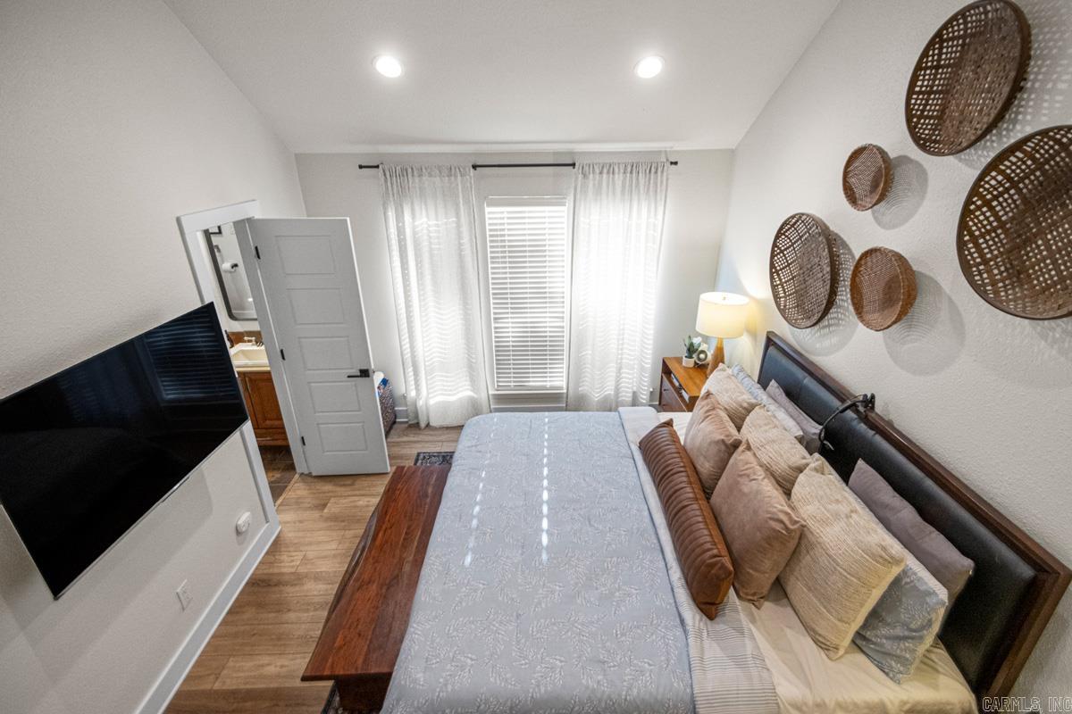 INDIAN HILLS - Residential