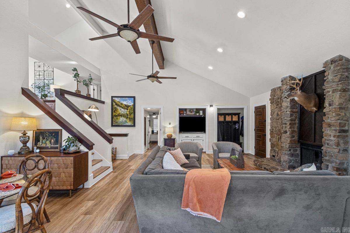 INDIAN HILLS - Residential