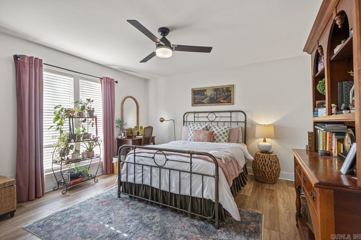 INDIAN HILLS - Residential