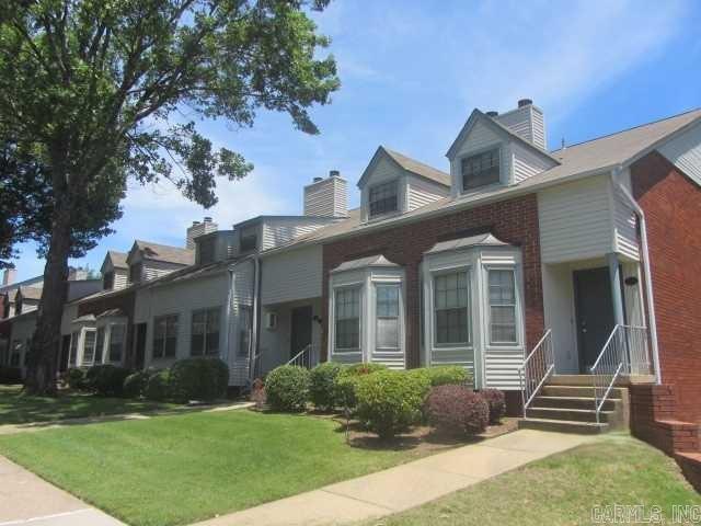 WENTWOOD VALLEY TWNHMS HPR - Residential