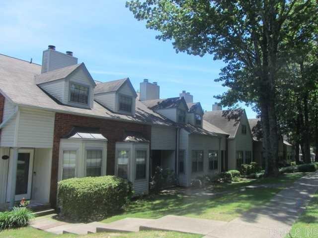 WENTWOOD VALLEY TWNHMS HPR - Residential