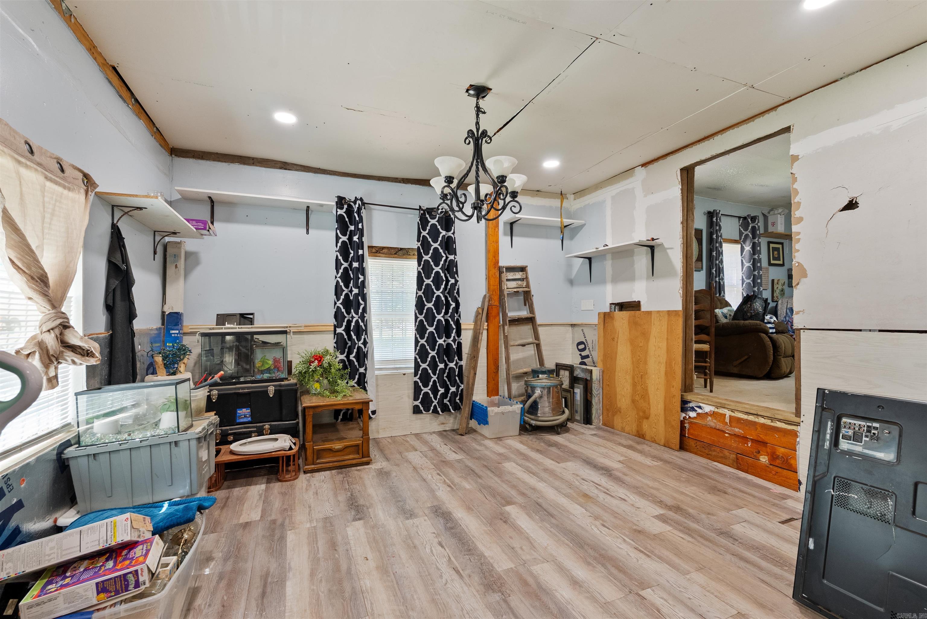 DOWDY & TERRY - Residential