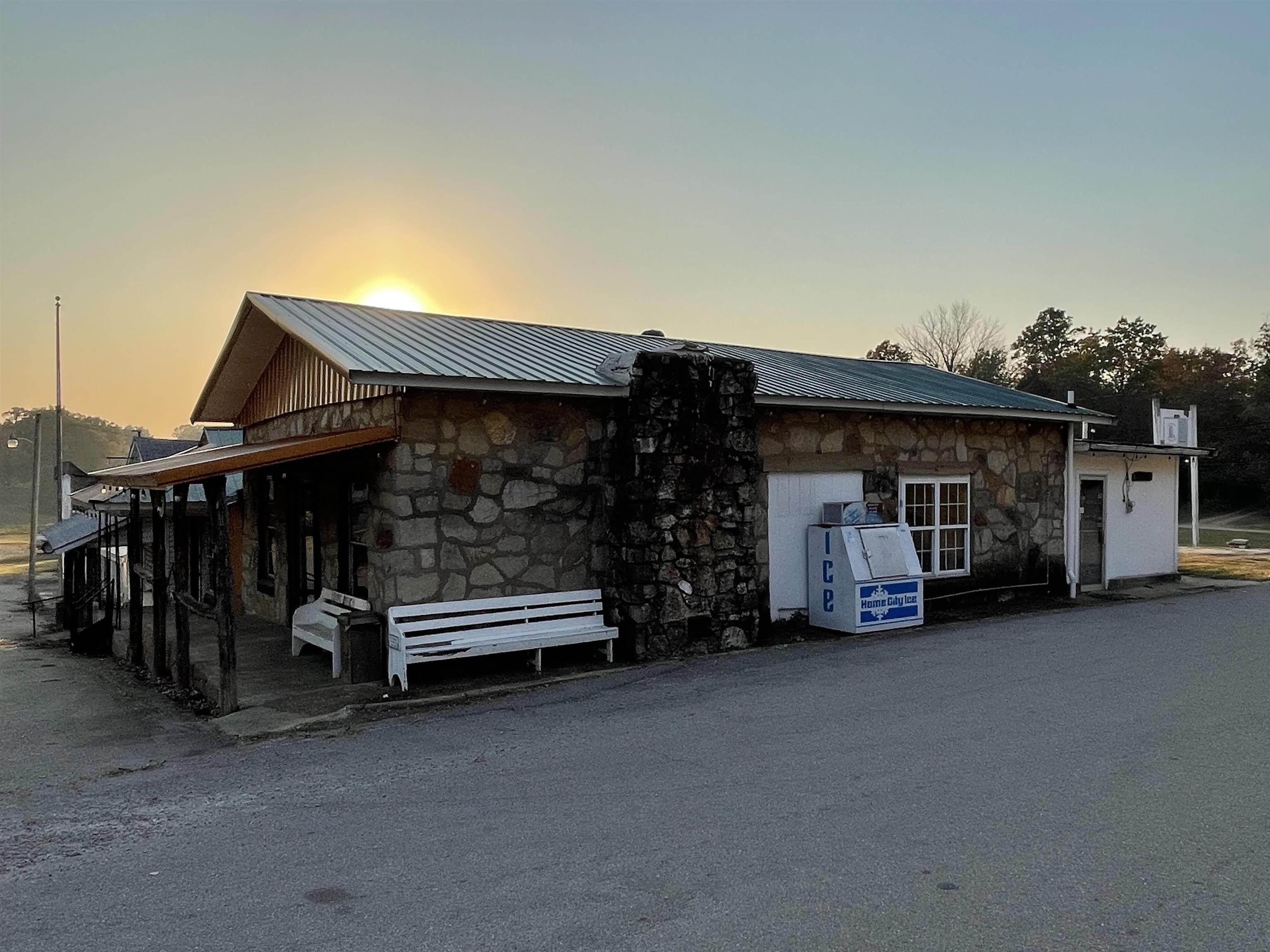 Ravenden Springs - Commercial Sale