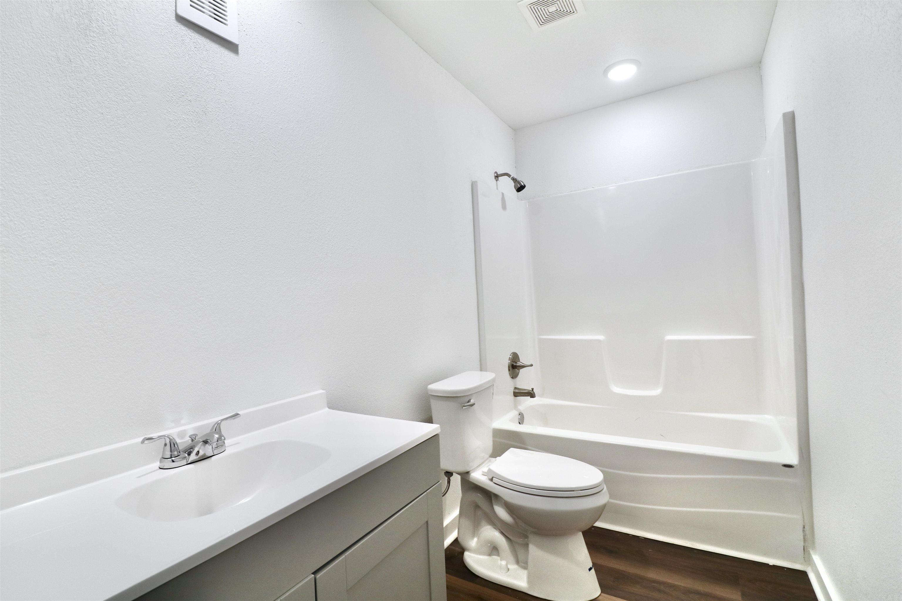 Cobb & Lee - Residential