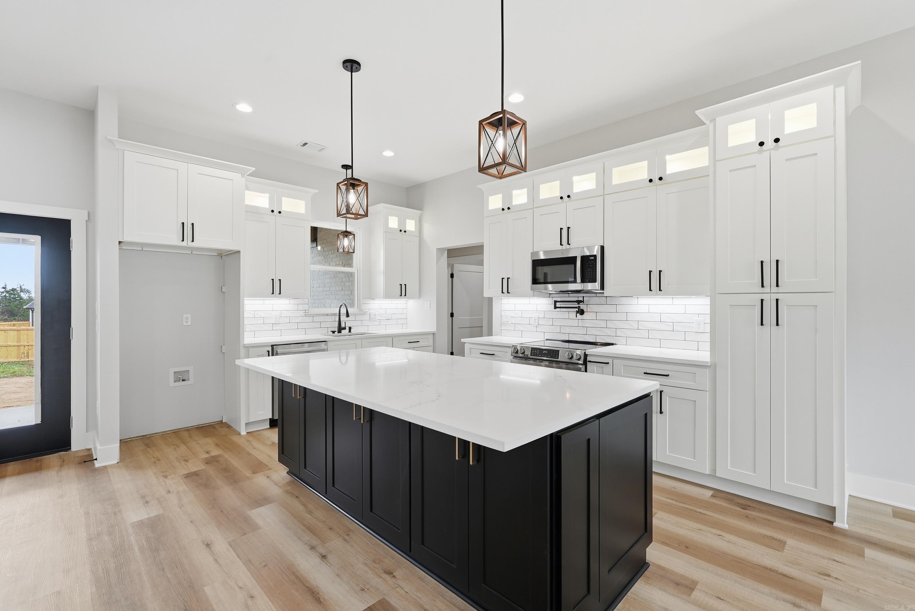 RIDGE VIEW - Residential