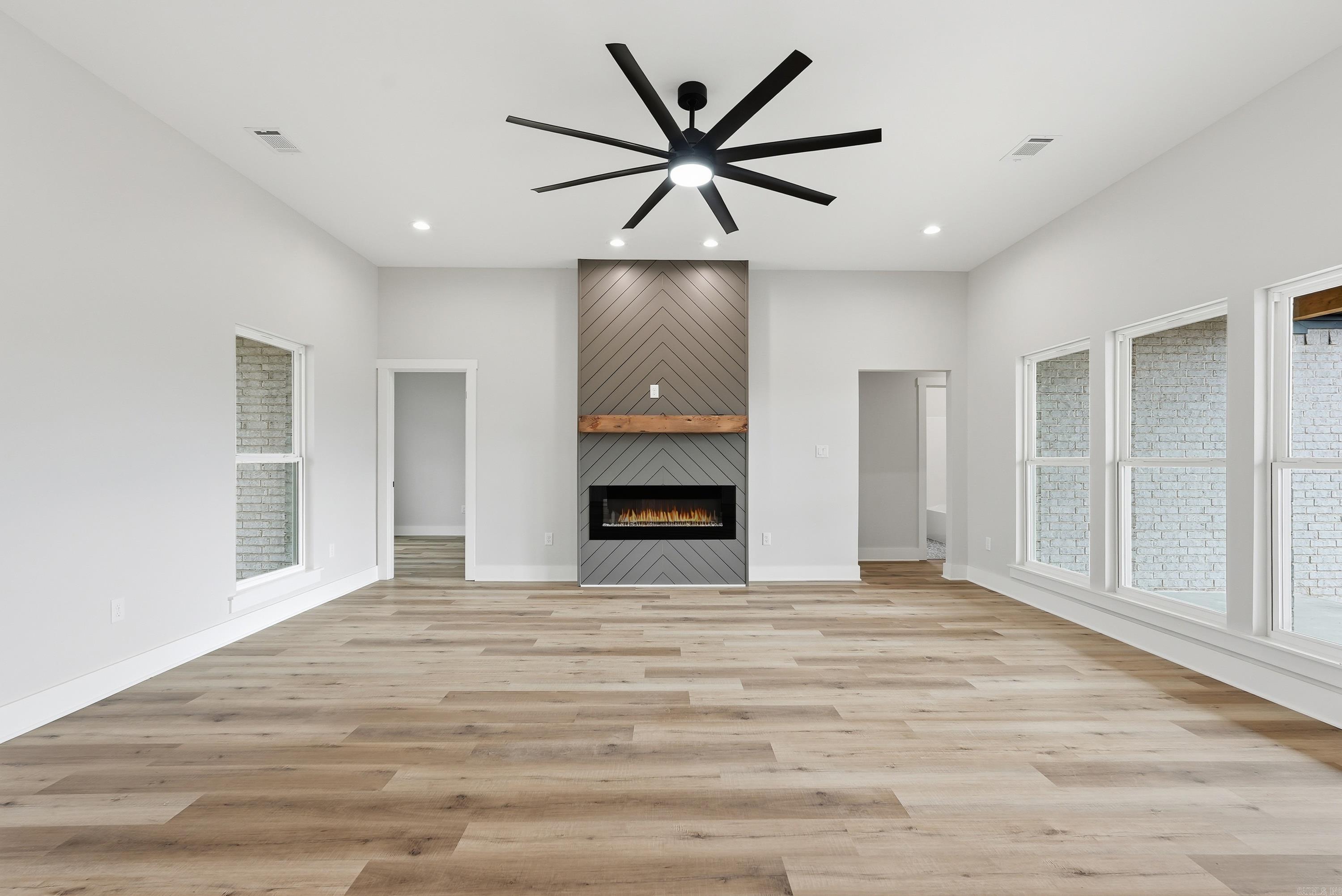 RIDGE VIEW - Residential