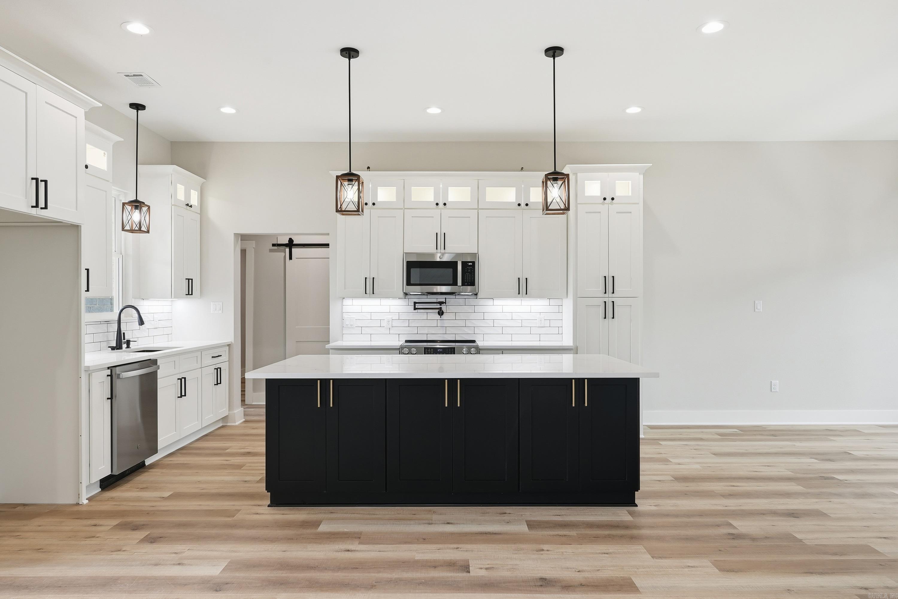 RIDGE VIEW - Residential