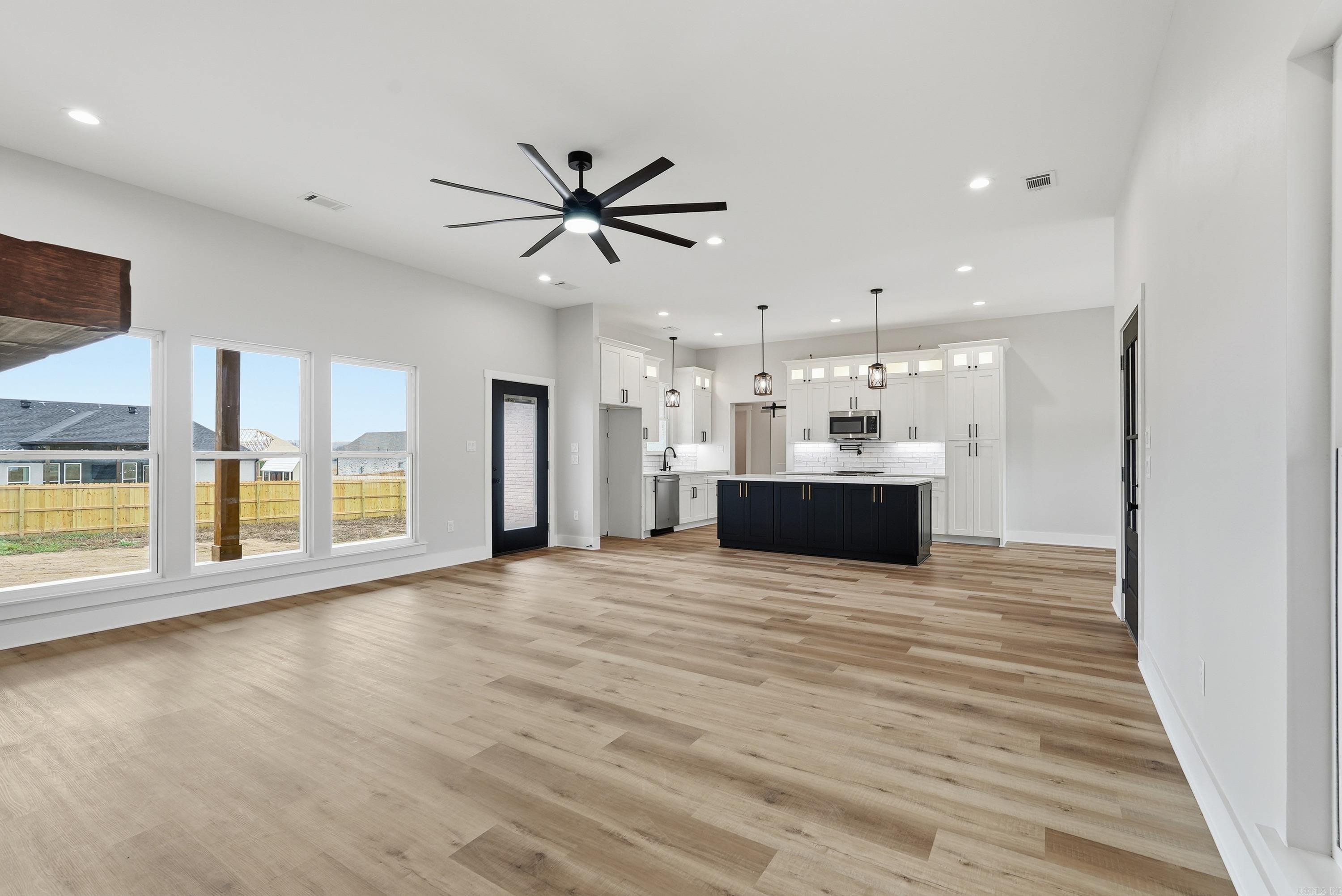 RIDGE VIEW - Residential