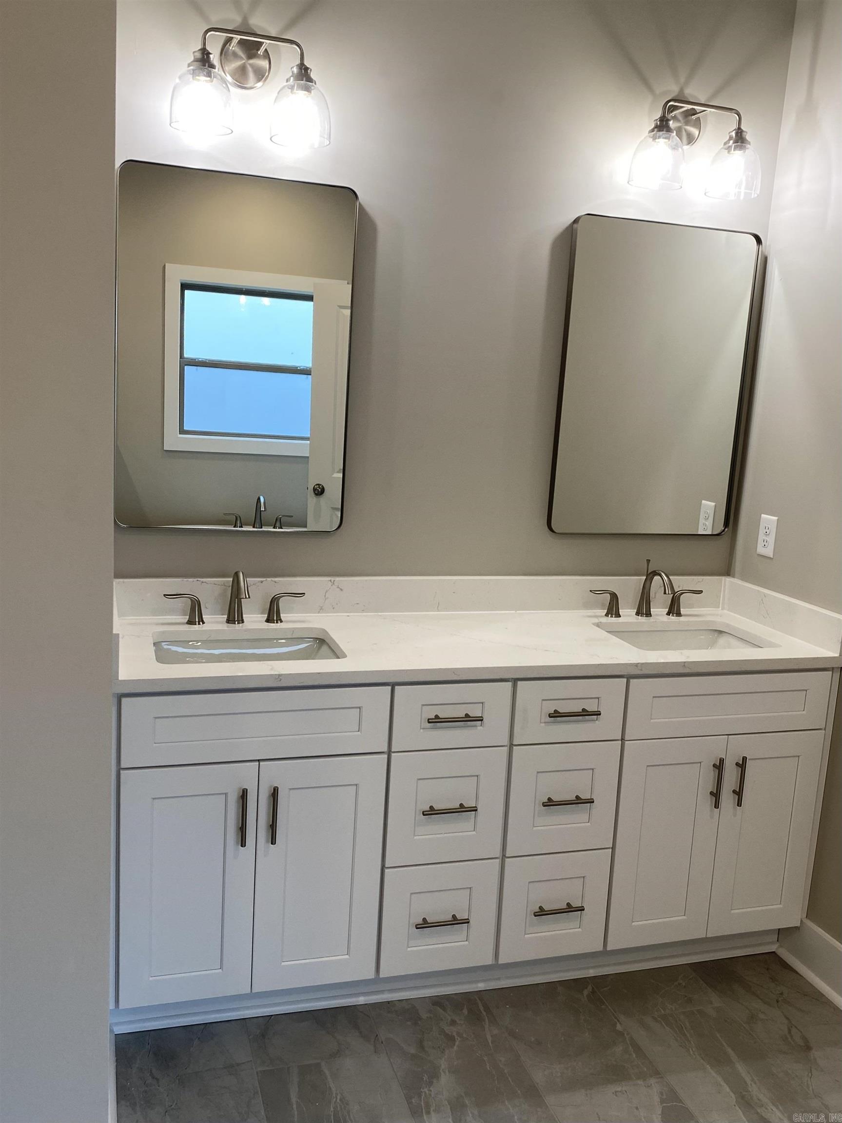 Lake Pointe Estates - Residential