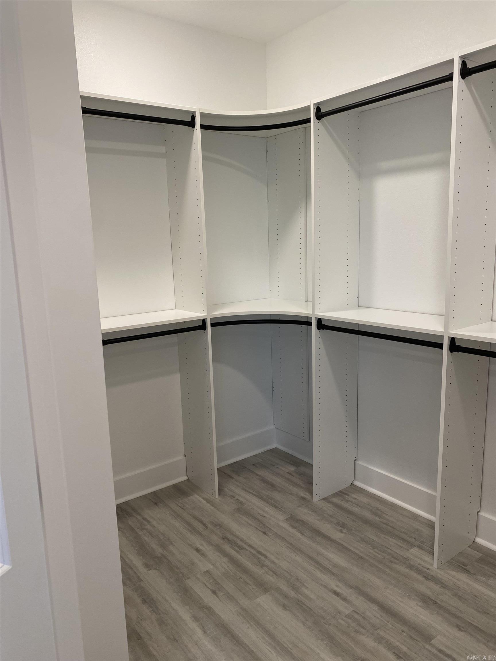 Lake Pointe Estates - Residential